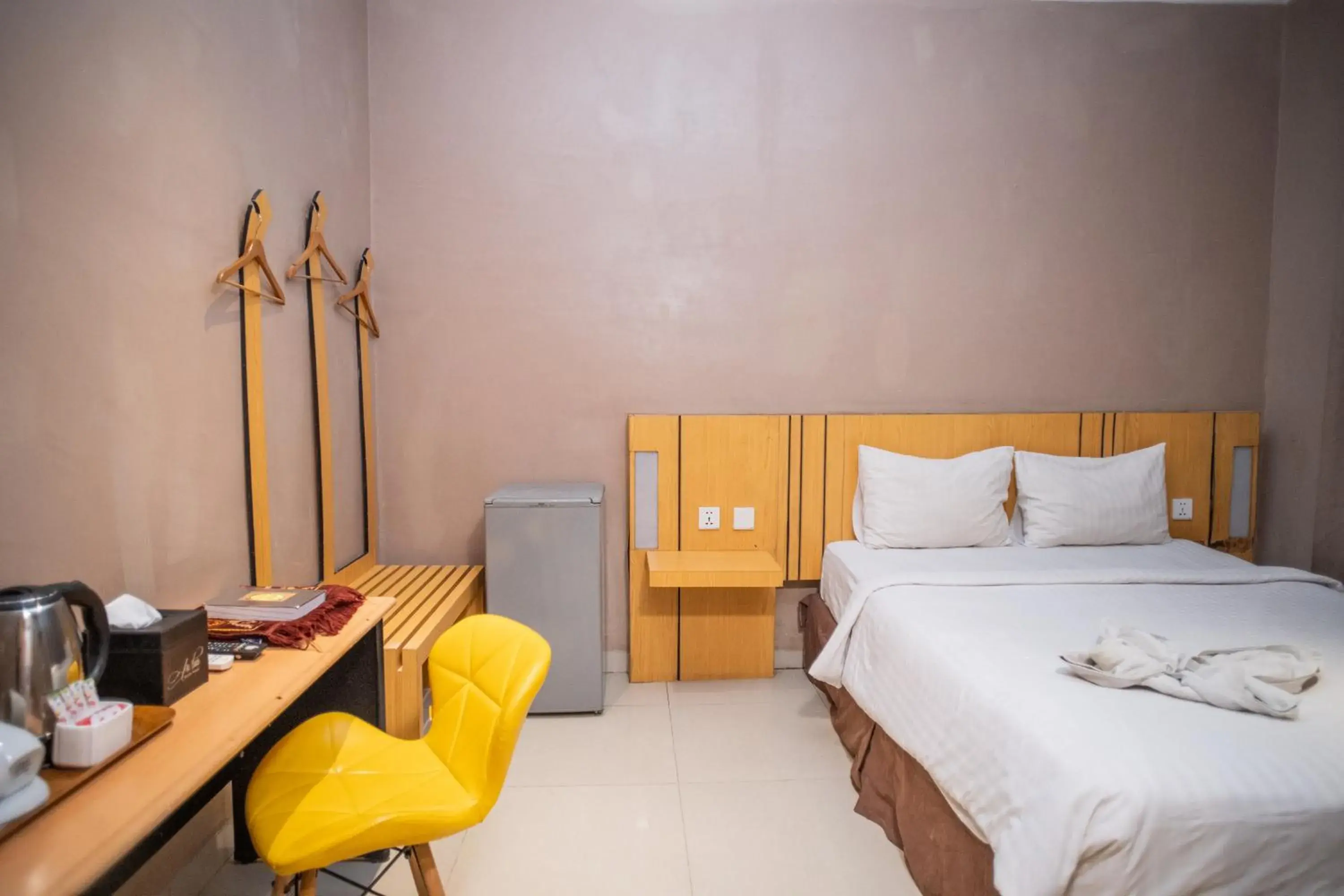 Bedroom, Bed in A'rabia Style Wahid Hasyim Bedroom, Bed in A'rabia Style Wahid Hasyim