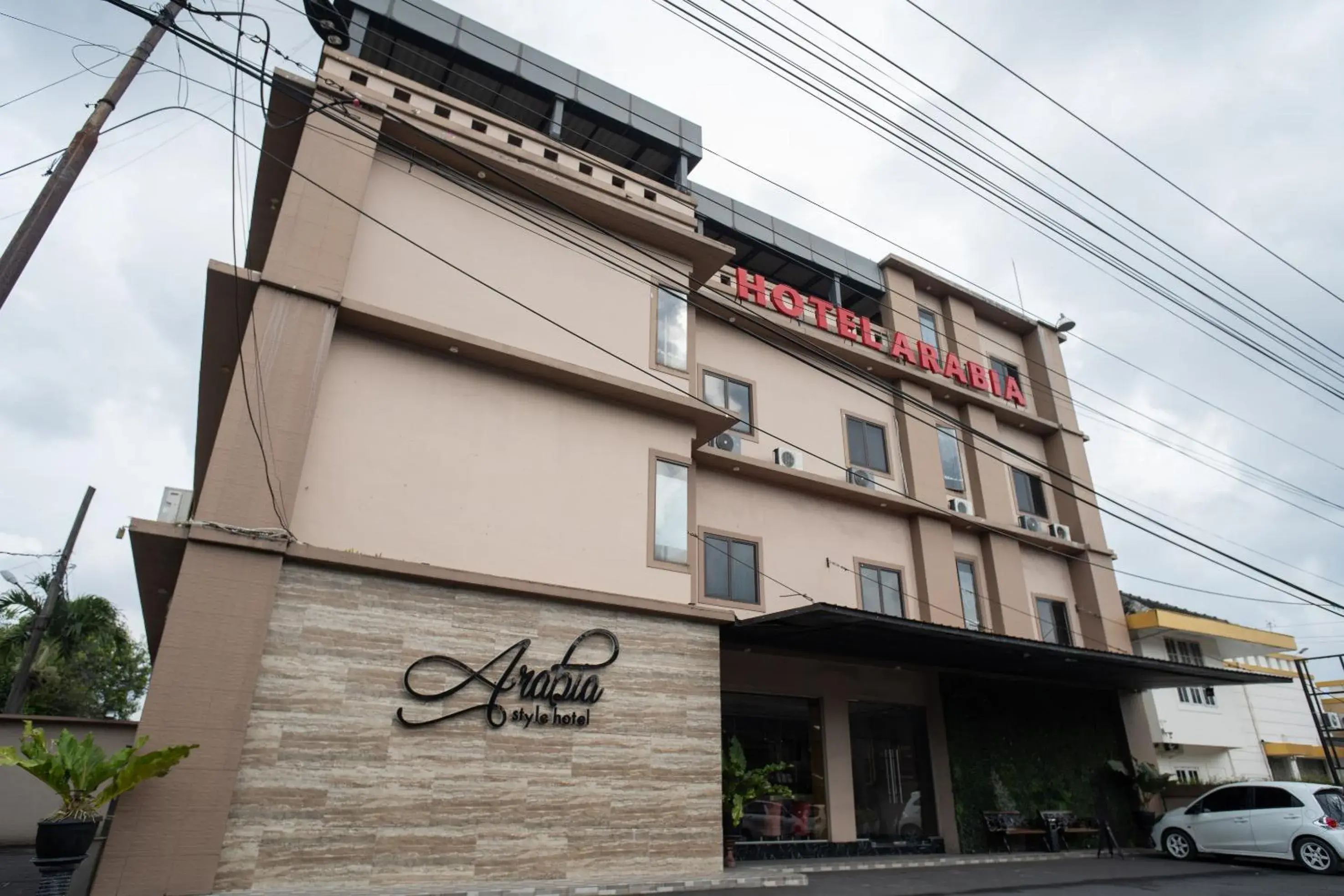 Property building in A'rabia Style Wahid Hasyim Property building in A'rabia Style Wahid Hasyim