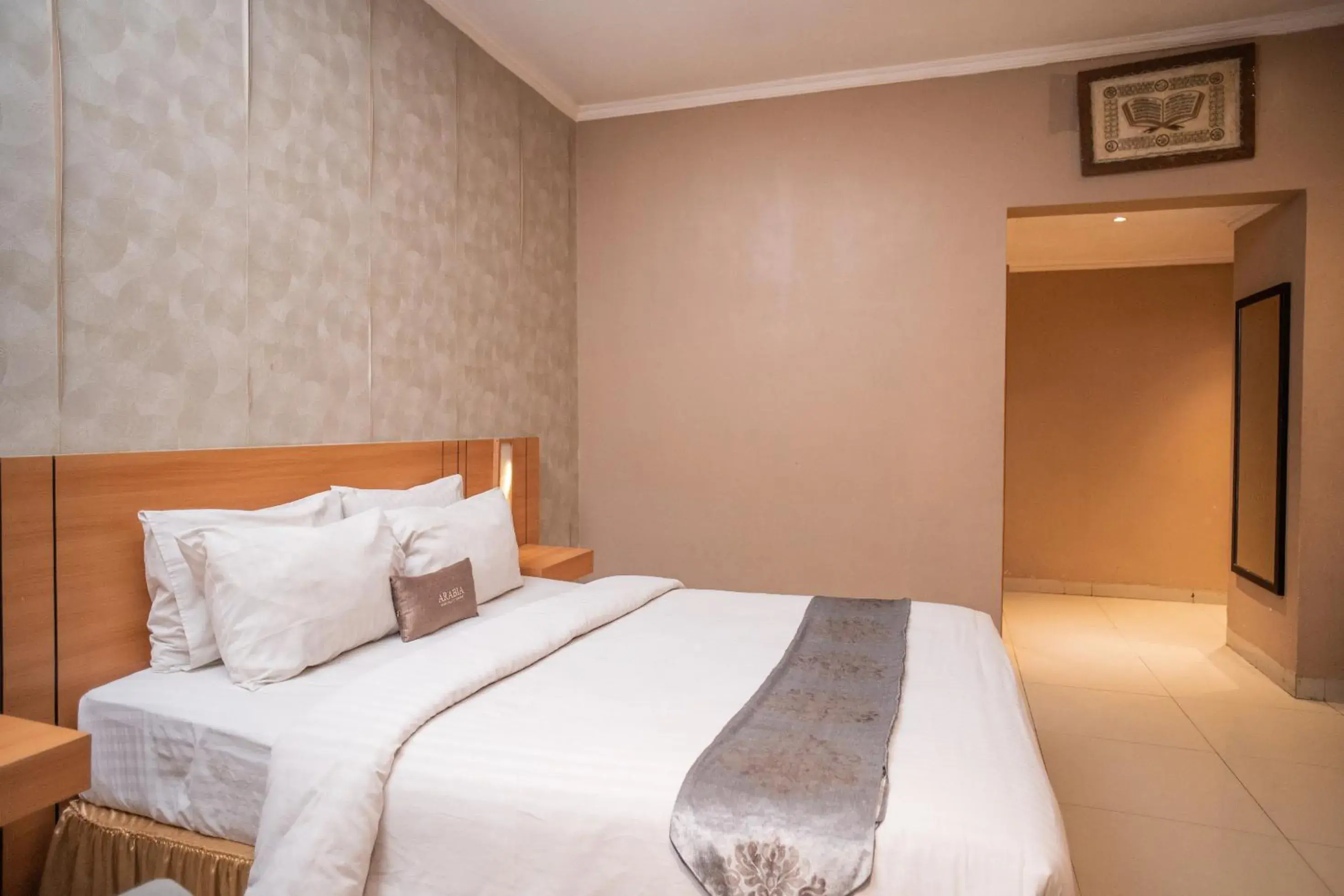 Bedroom, Bed in A'rabia Style Wahid Hasyim Bedroom, Bed in A'rabia Style Wahid Hasyim