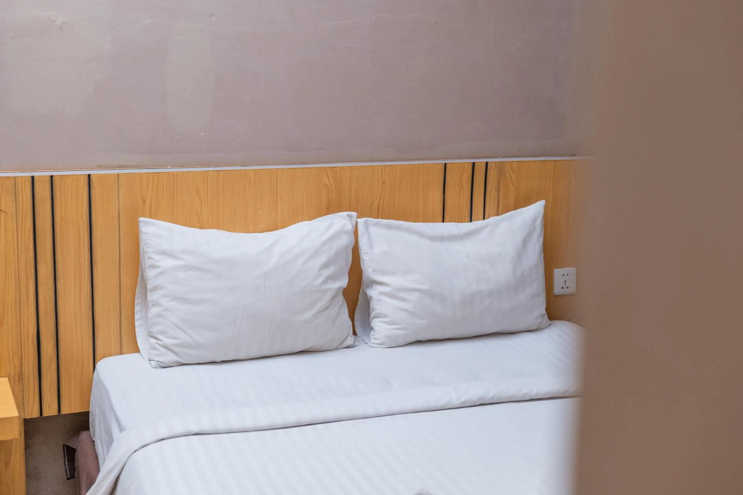 Bedroom, Bed in A'rabia Style Wahid Hasyim