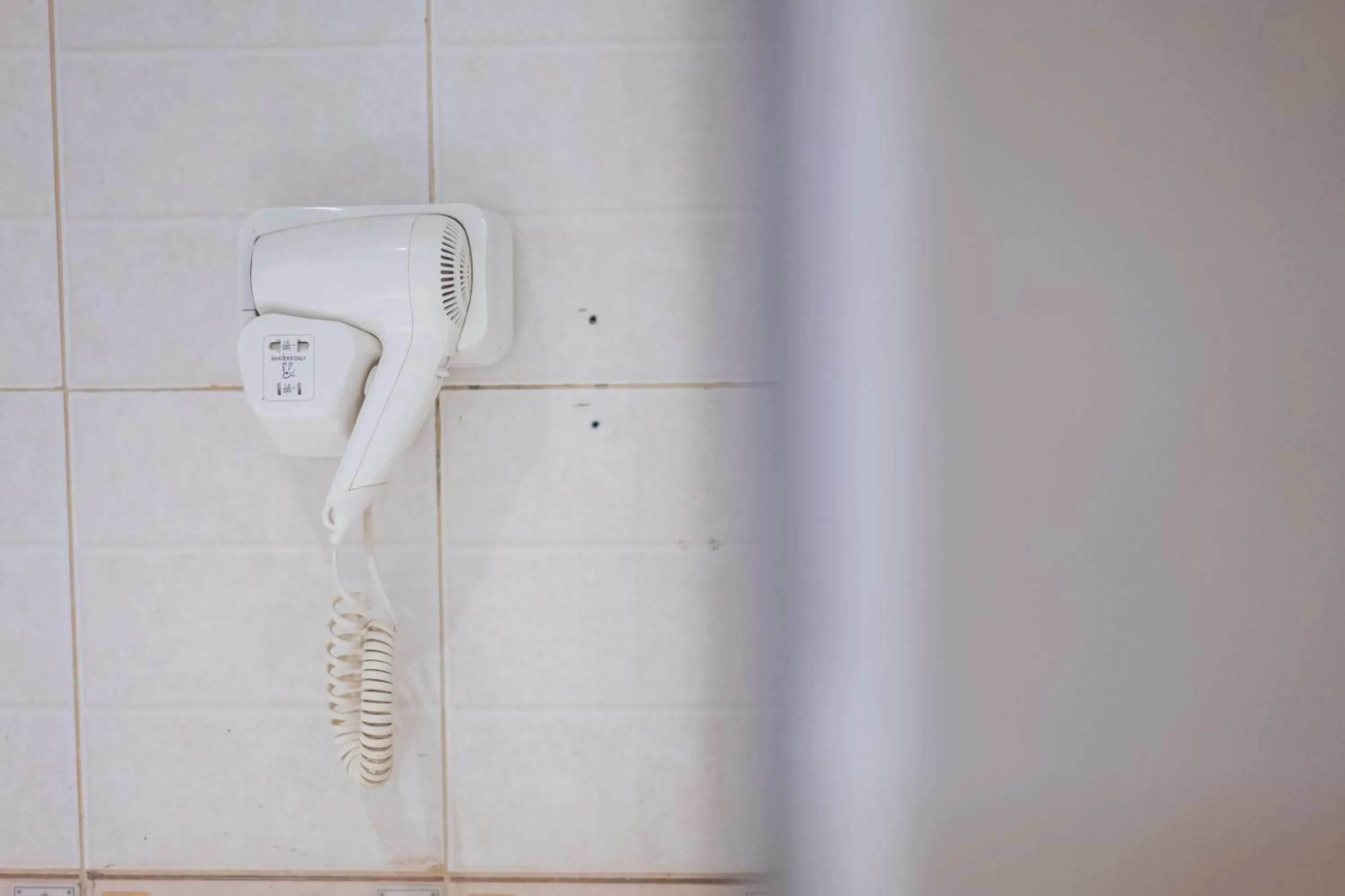 hair dryier in A'rabia Style Wahid Hasyim hair dryier in A'rabia Style Wahid Hasyim