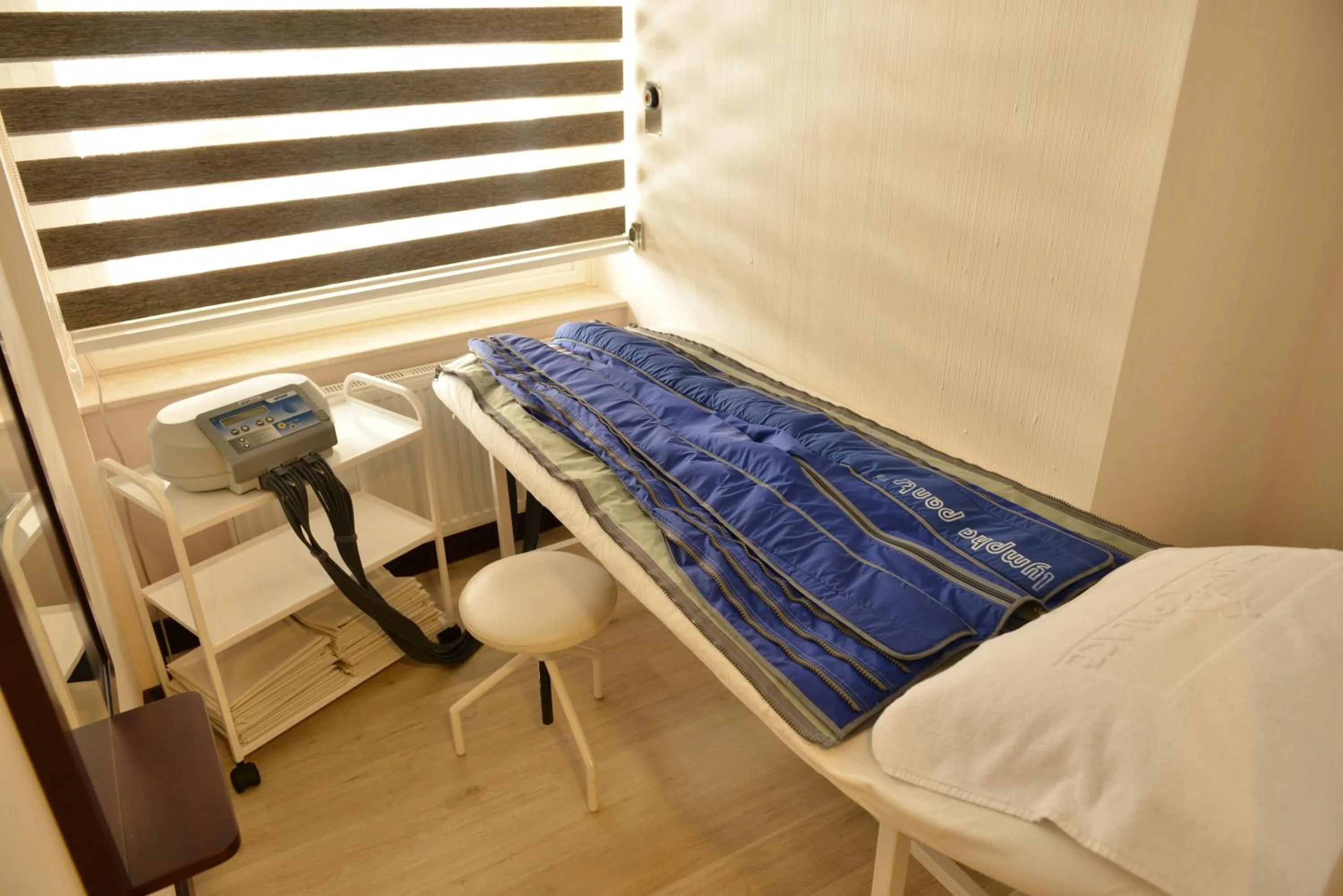 Spa and wellness centre/facilities, Bed in EA Hotel Atlantic Palace