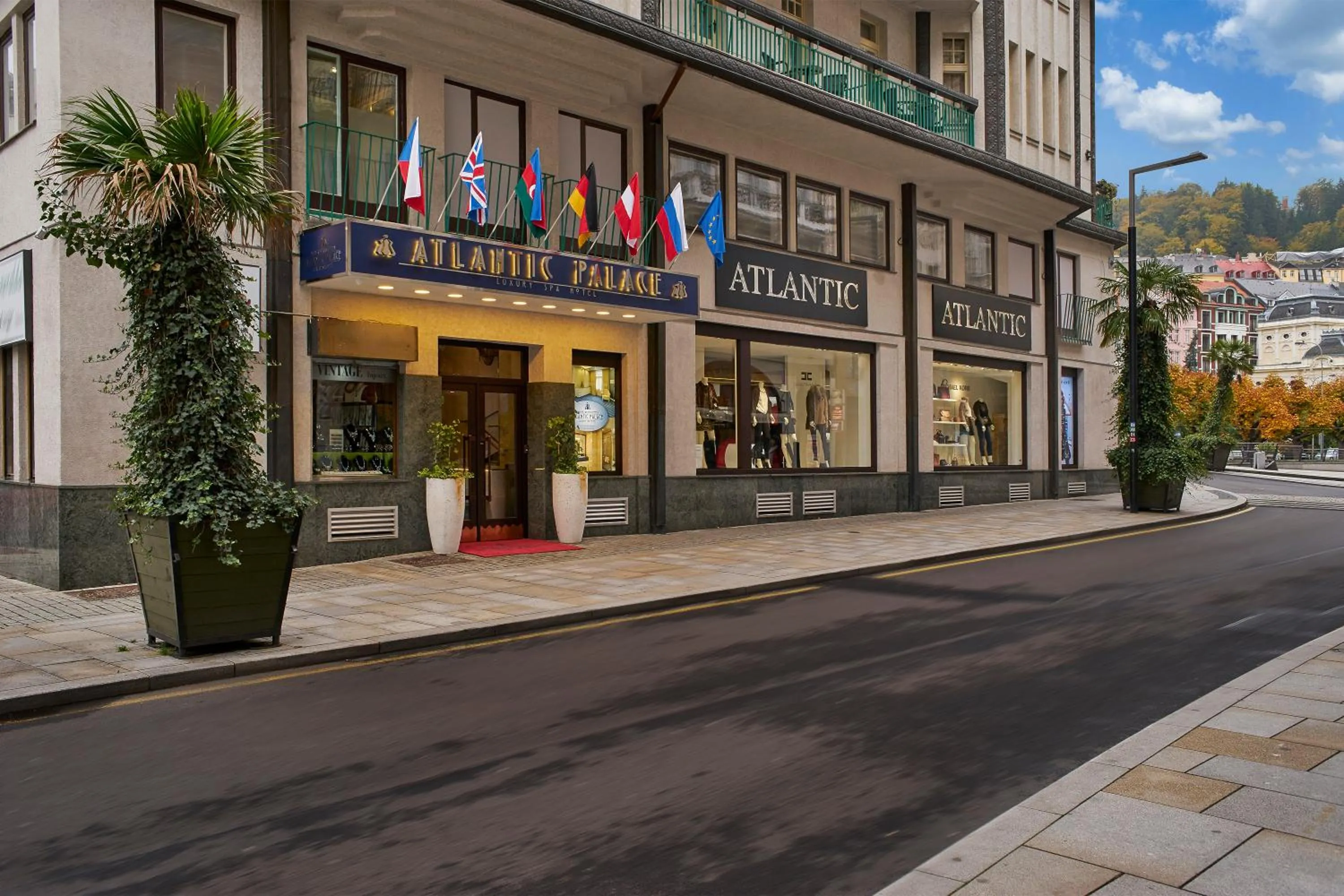 Facade/entrance in EA Hotel Atlantic Palace