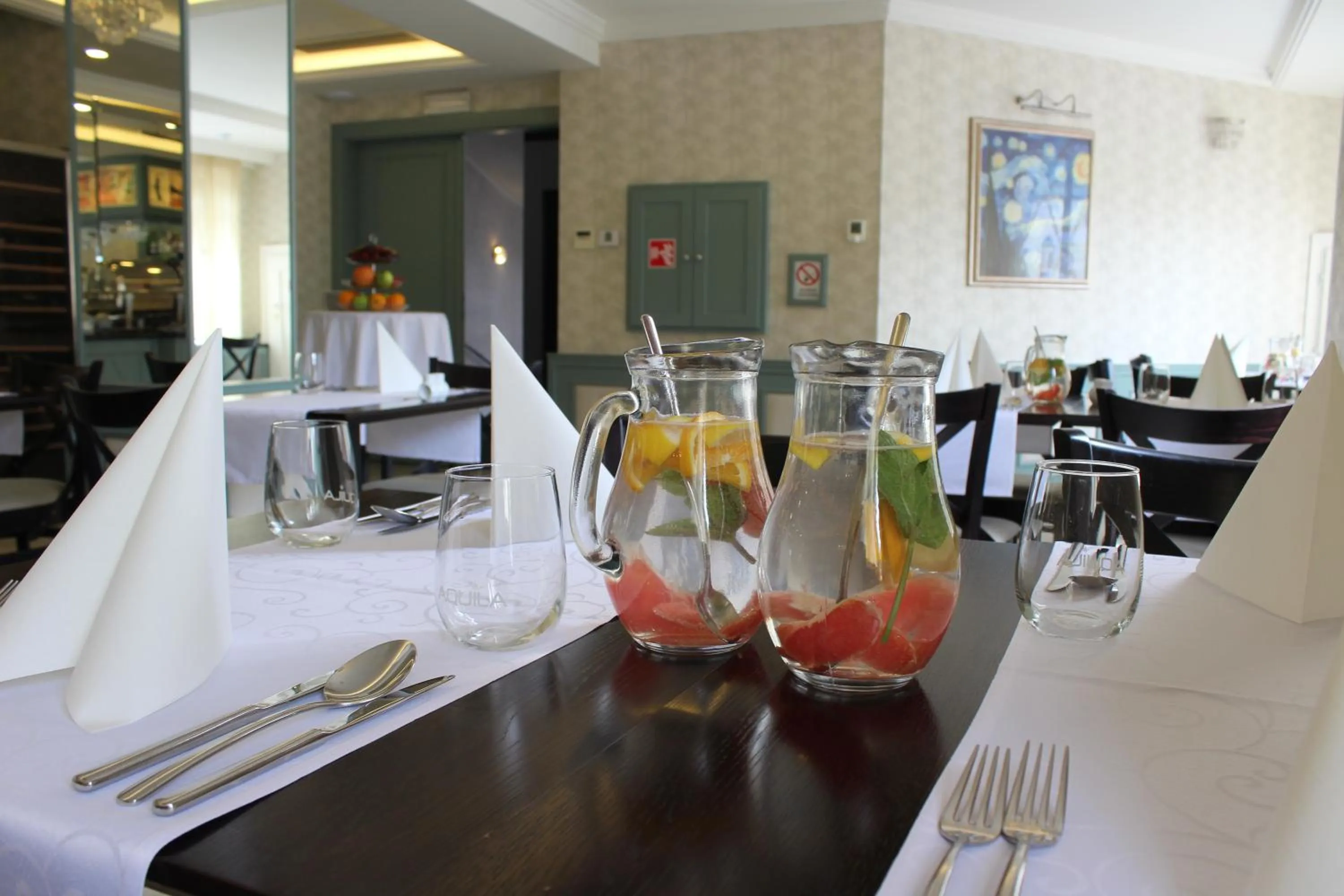 Restaurant/places to eat in EA Hotel Atlantic Palace