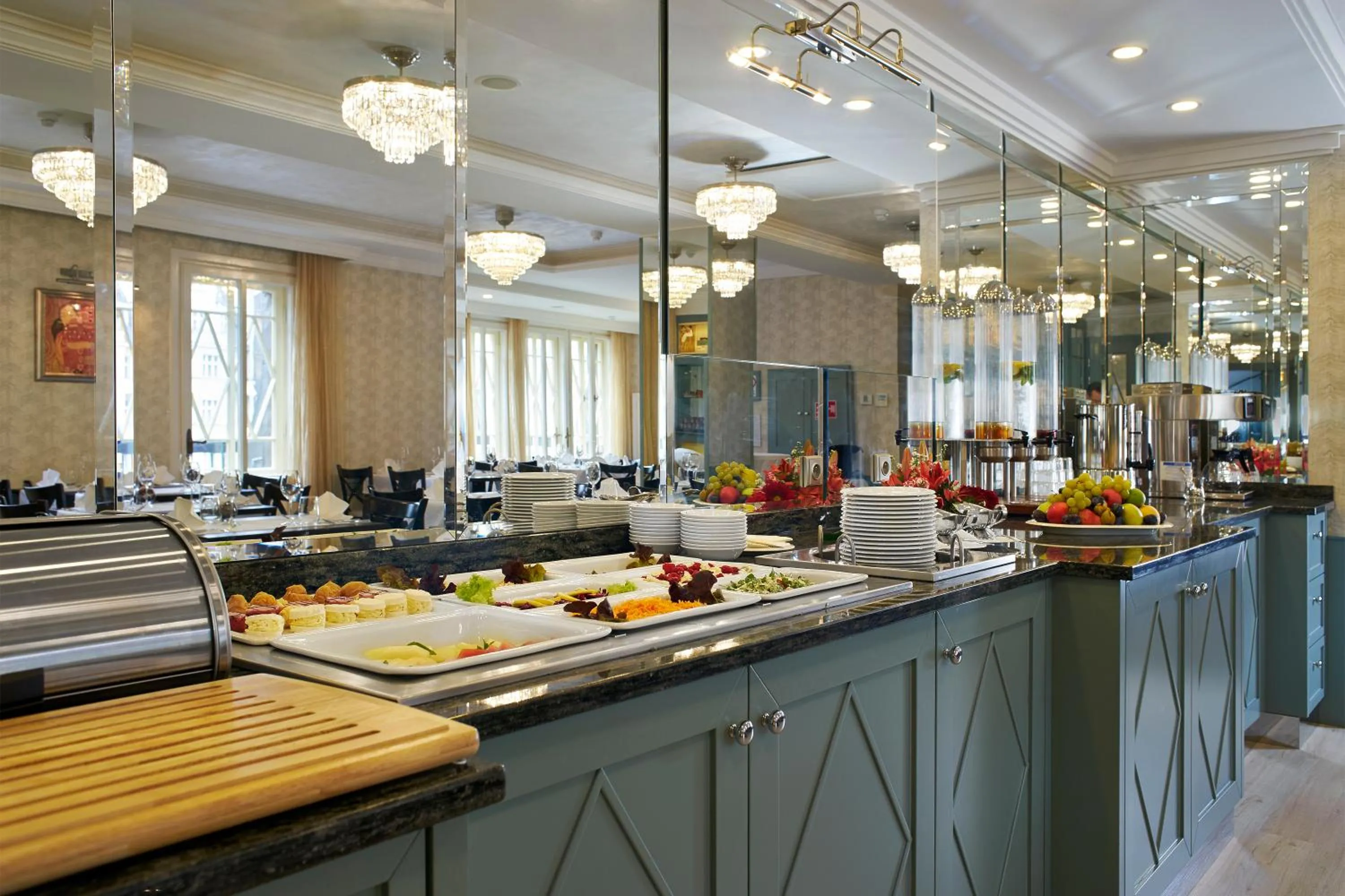 Food in EA Hotel Atlantic Palace