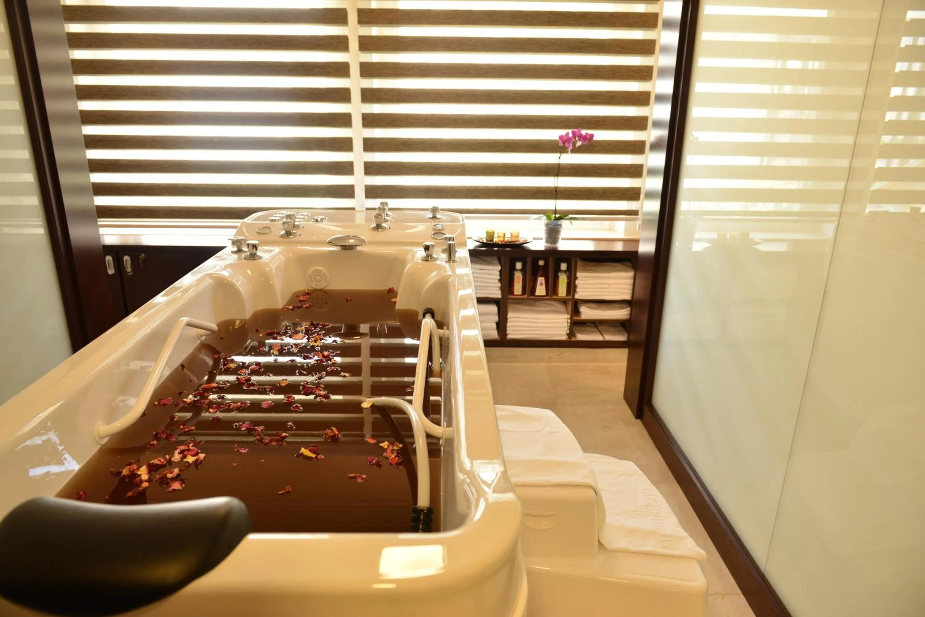 Spa and wellness centre/facilities in EA Hotel Atlantic Palace