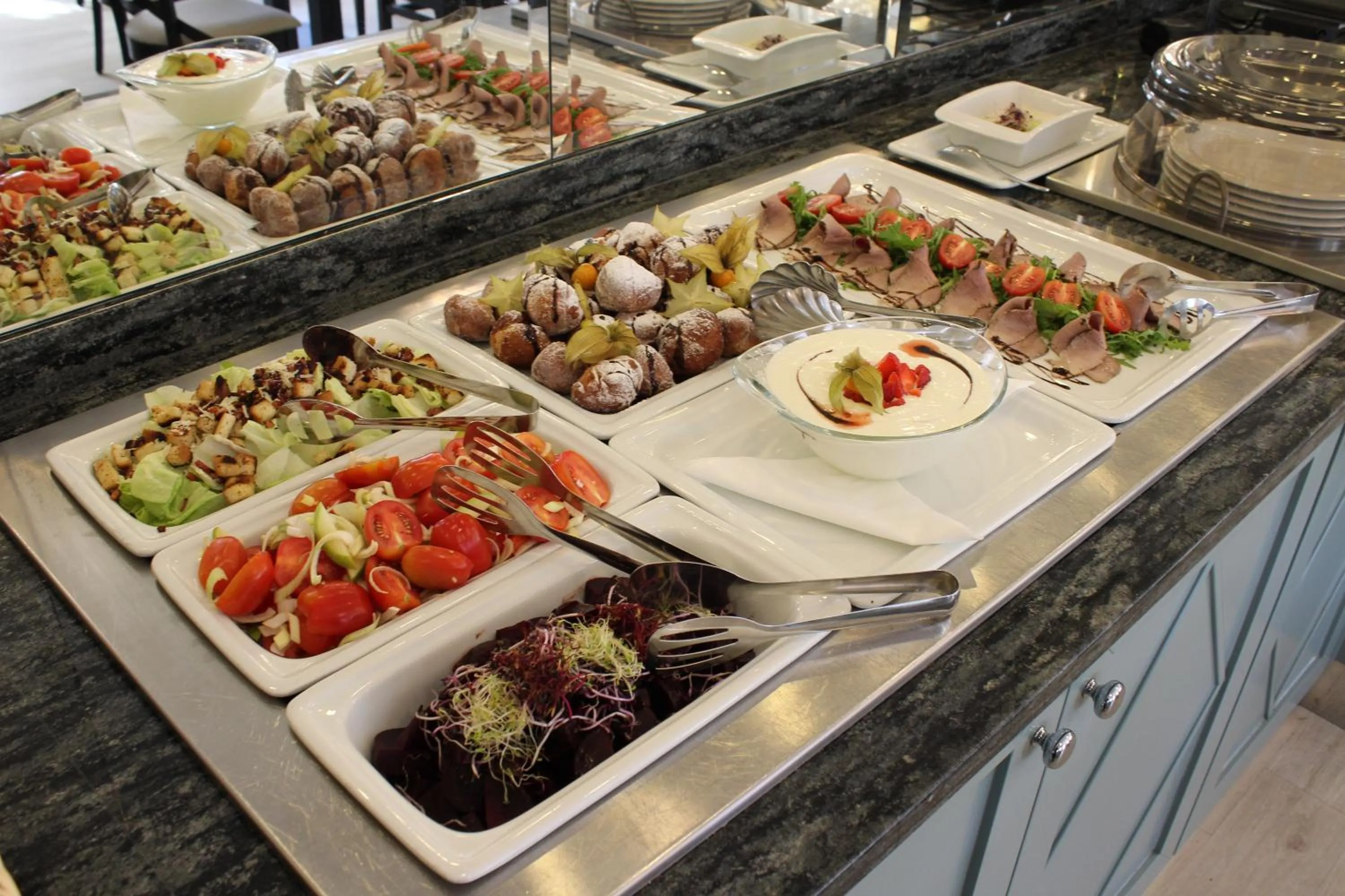 Breakfast in EA Hotel Atlantic Palace