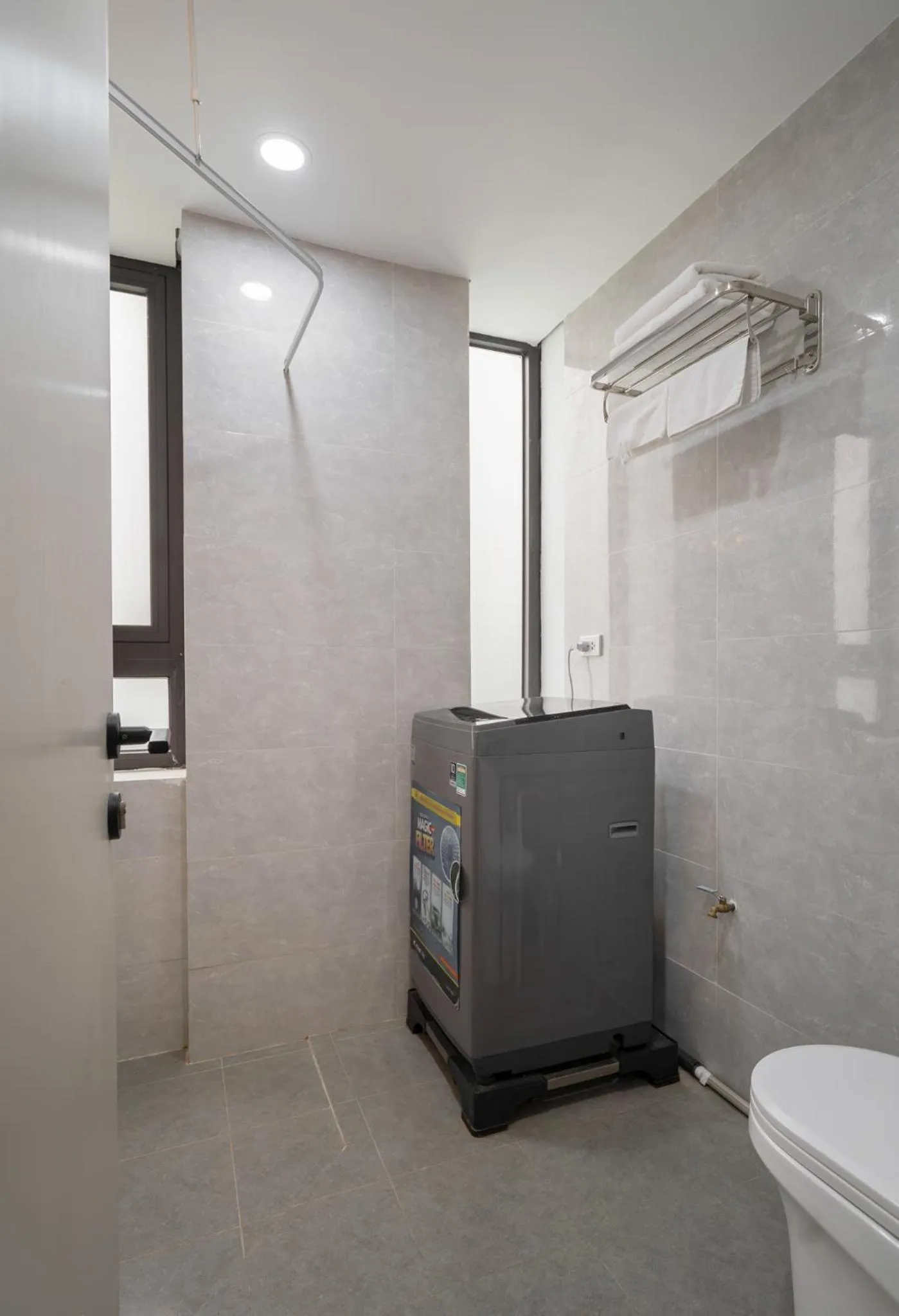 Shower in Luxe Paradise Residence 76 To Ngoc Van