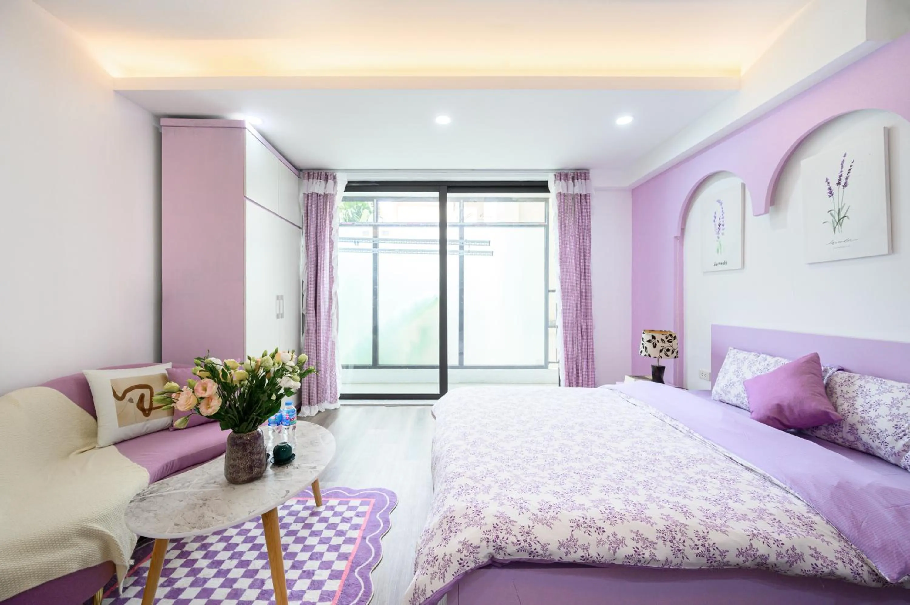 Photo of the whole room, Bed in Luxe Paradise Residence 76 To Ngoc Van