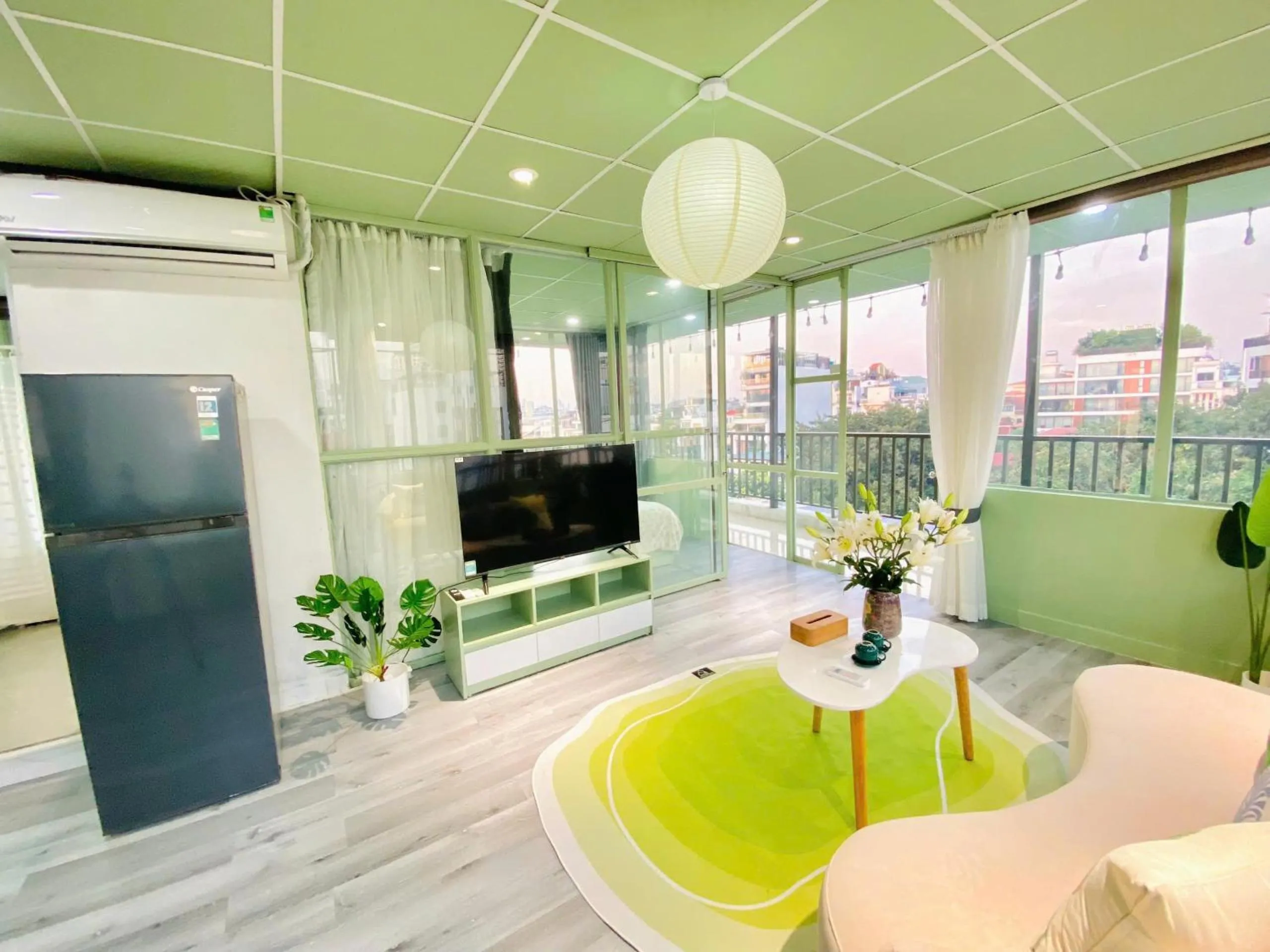 TV and multimedia in Luxe Paradise Residence 76 To Ngoc Van