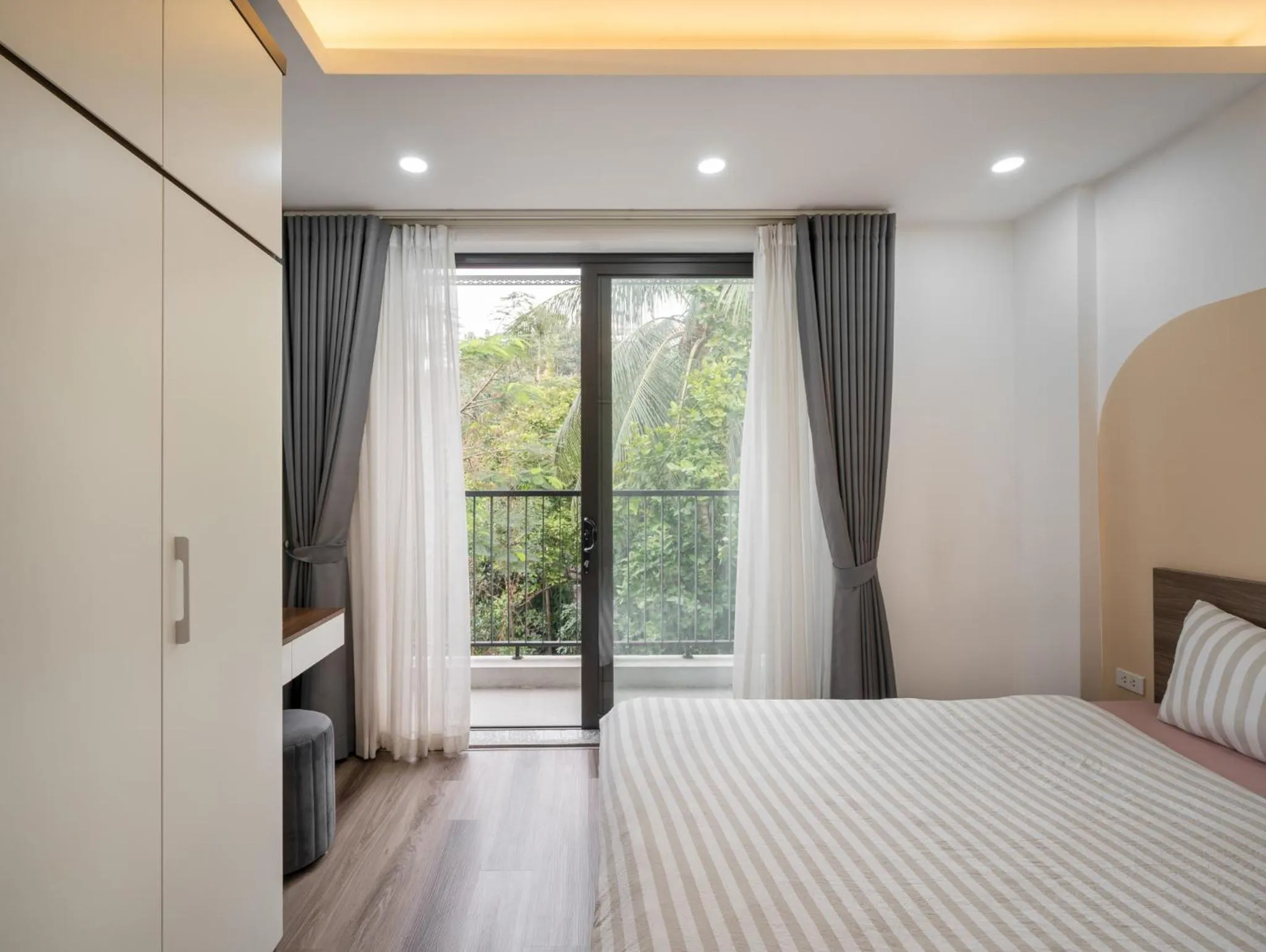 Bed in Luxe Paradise Residence 76 To Ngoc Van