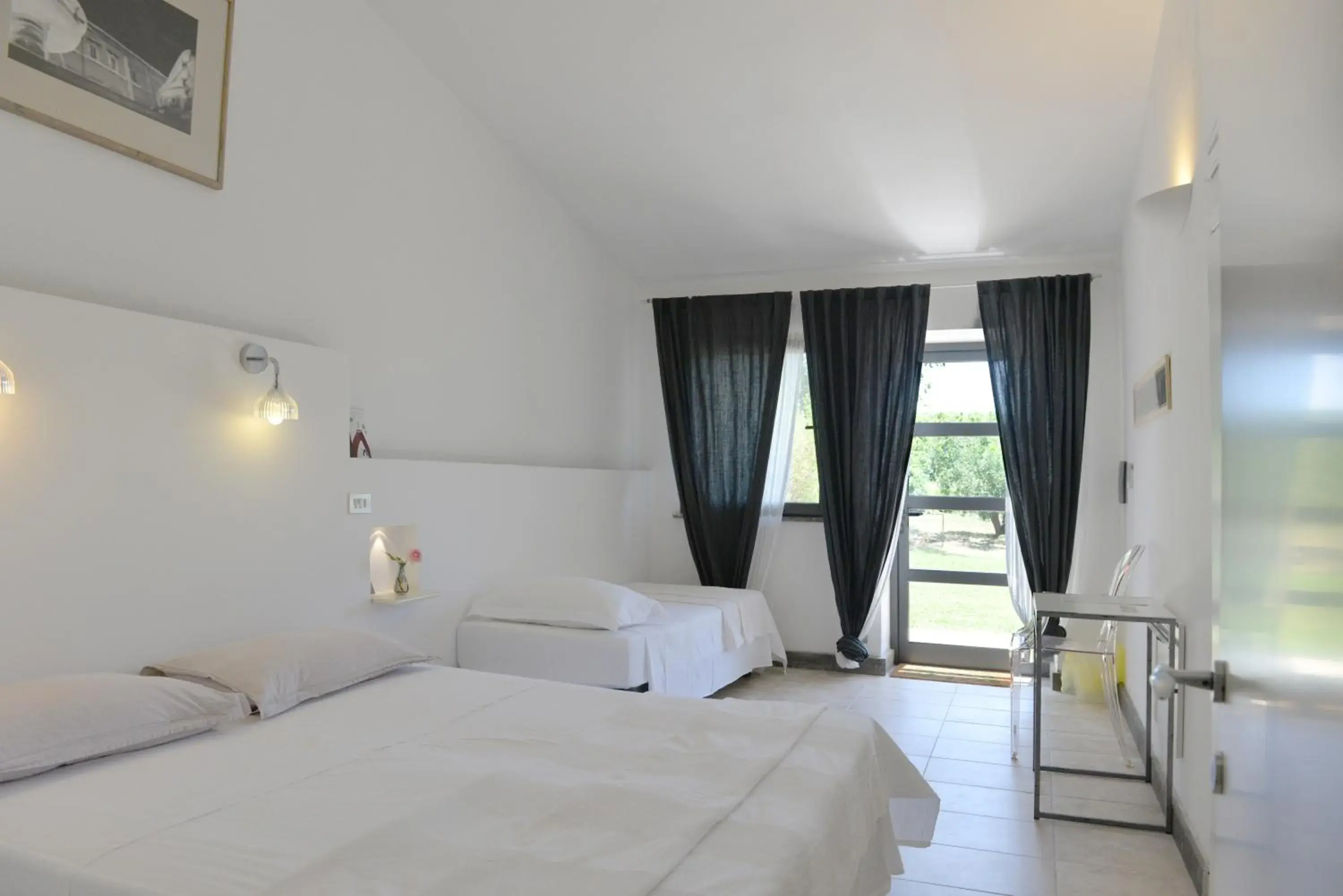 Comfort Triple Room with Shower - single occupancy in Agriturismo Arte et Agricoltura Comfort Triple Room with Shower - single occupancy in Agriturismo Arte et Agricoltura