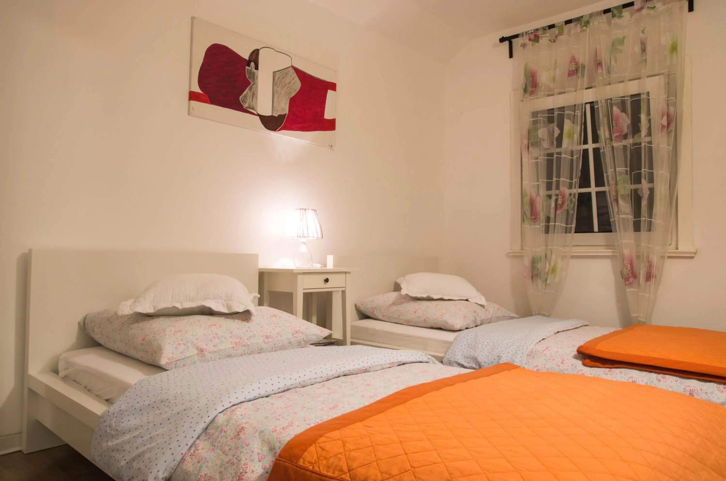 Bed in Tasca im Feui Apartments