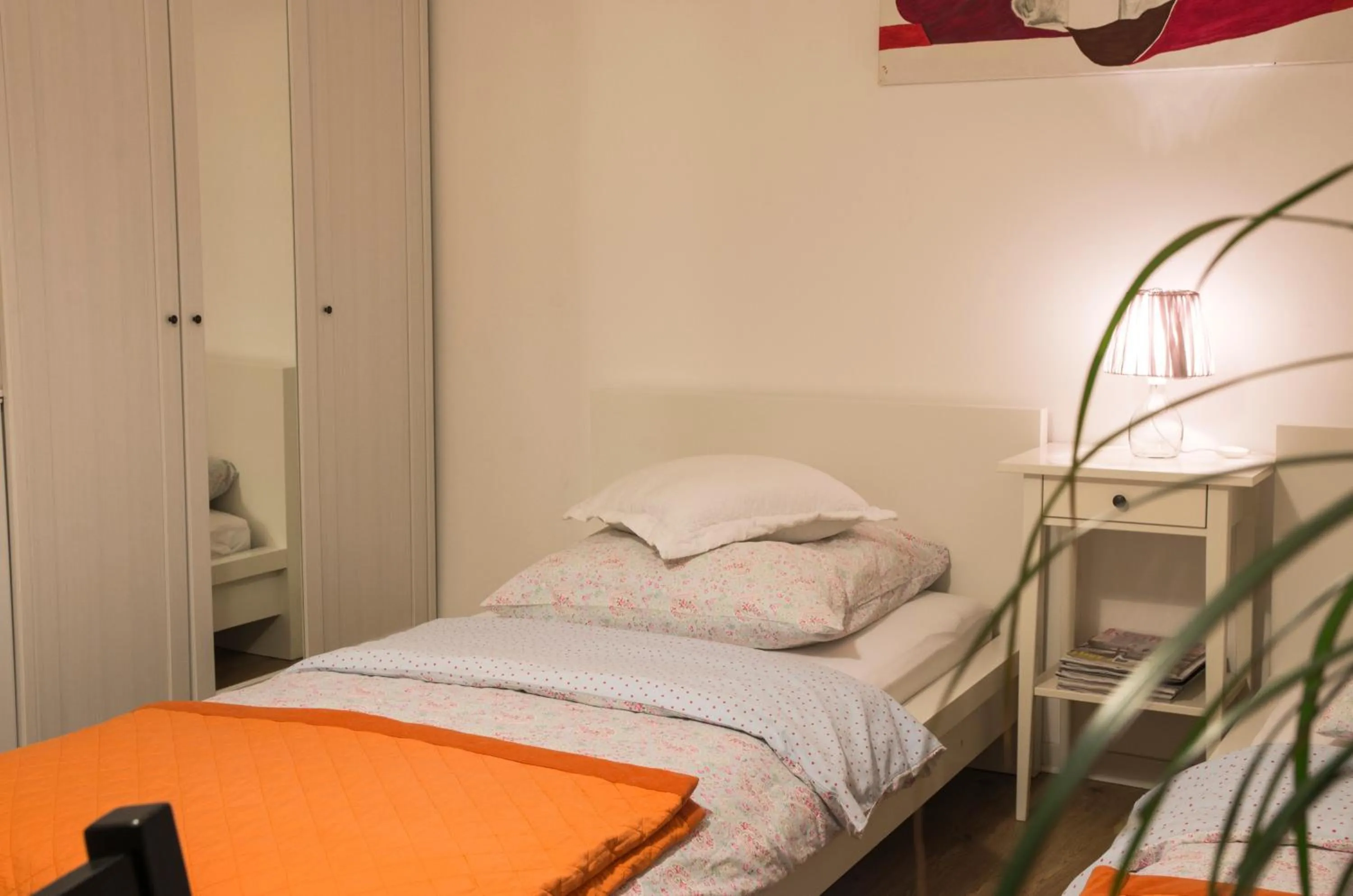 Bed in Tasca im Feui Apartments