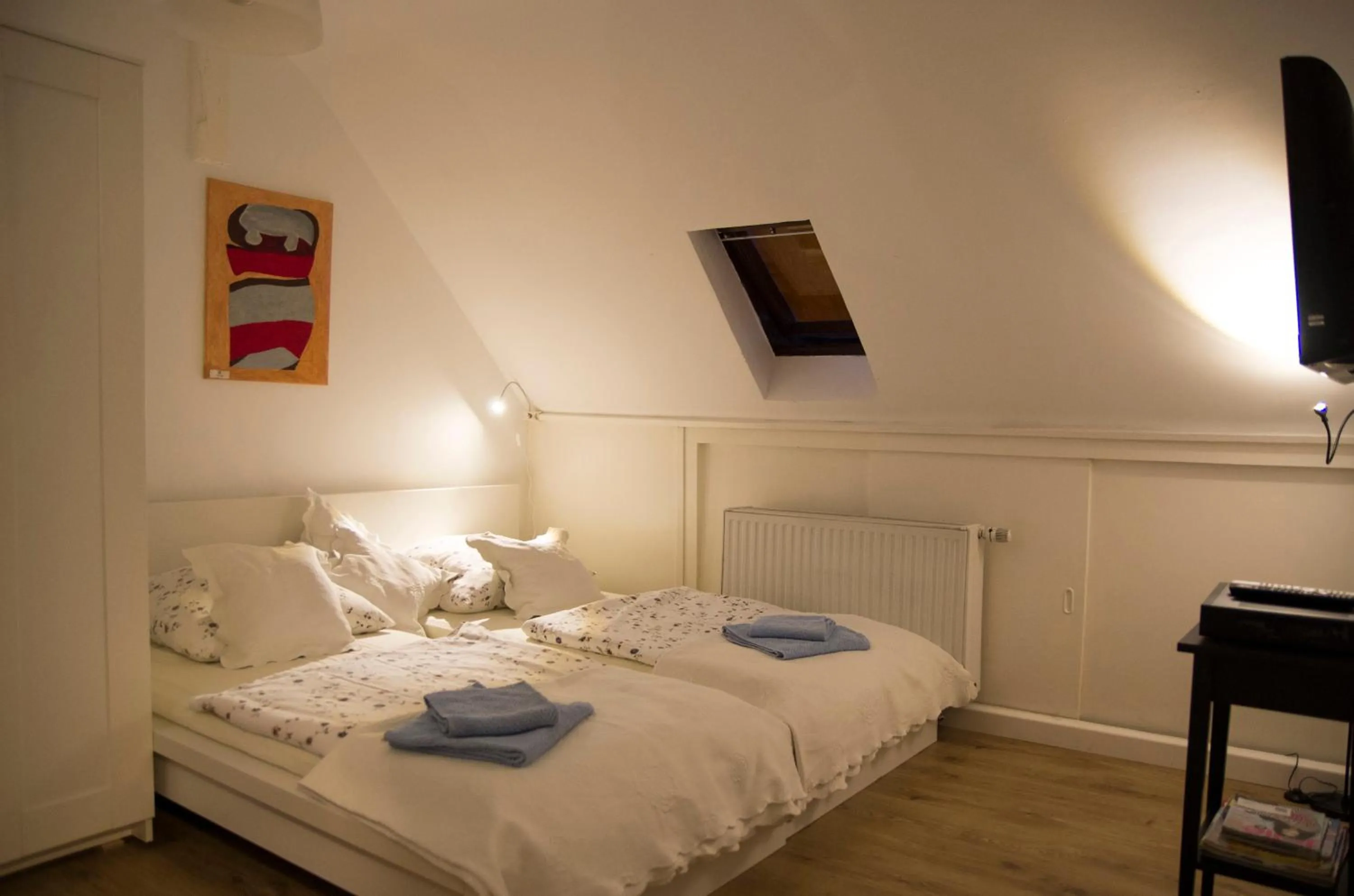 Bed in Tasca im Feui Apartments
