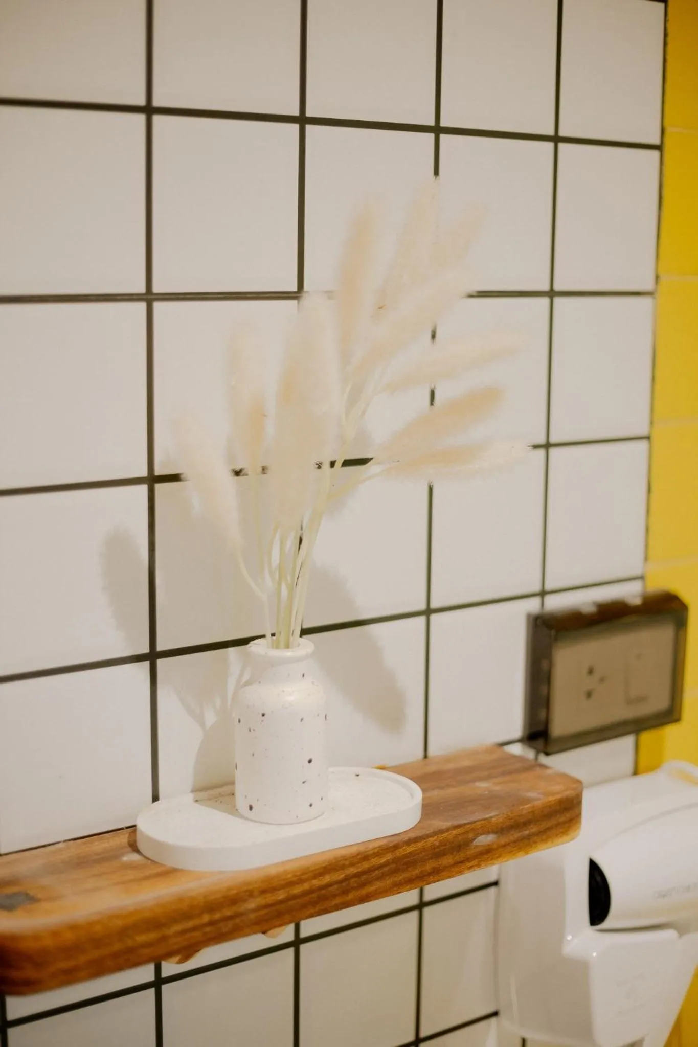 Decorative detail in Fan Sea Resort Kohlarn