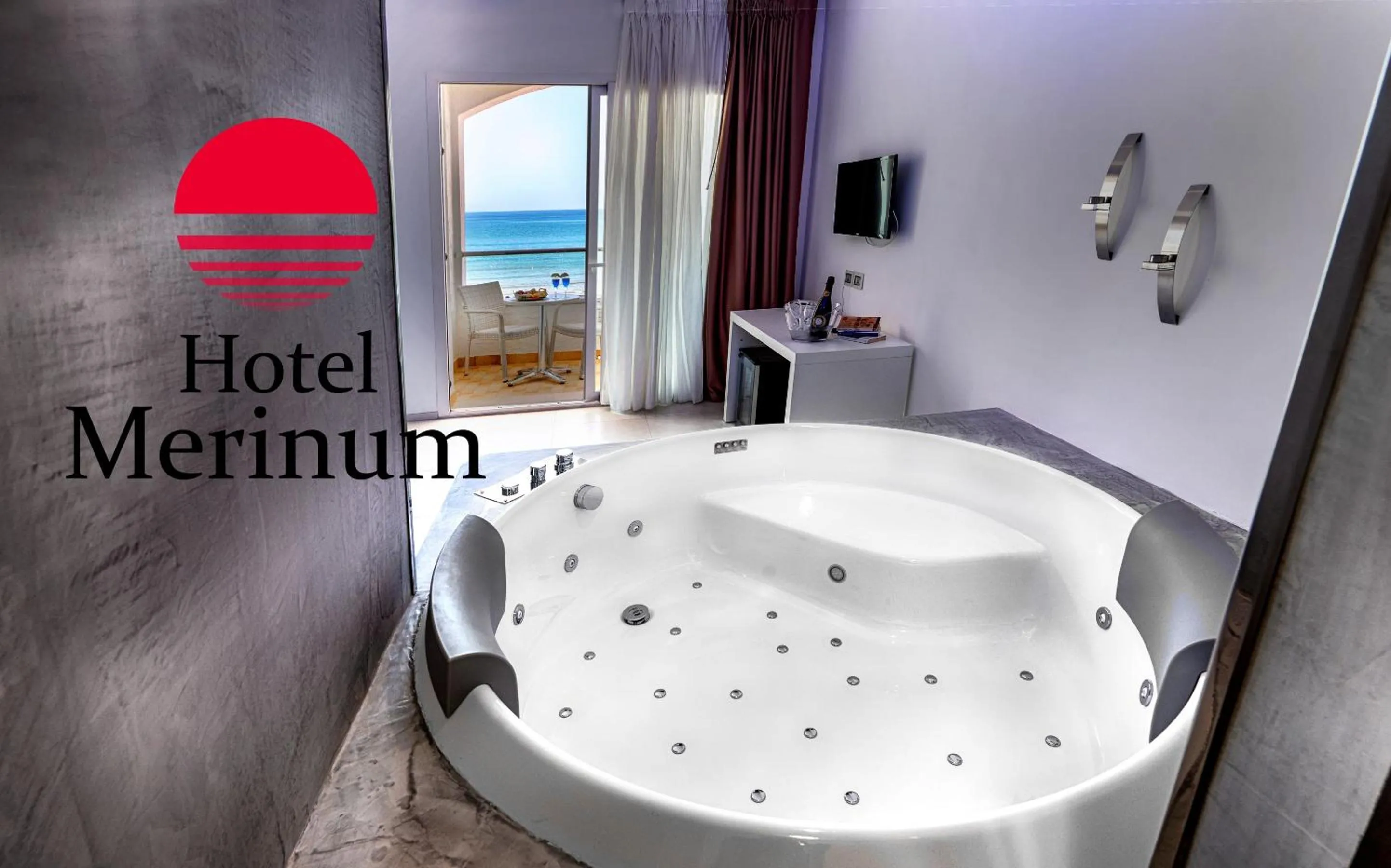 Hot Tub in Hotel Merinum