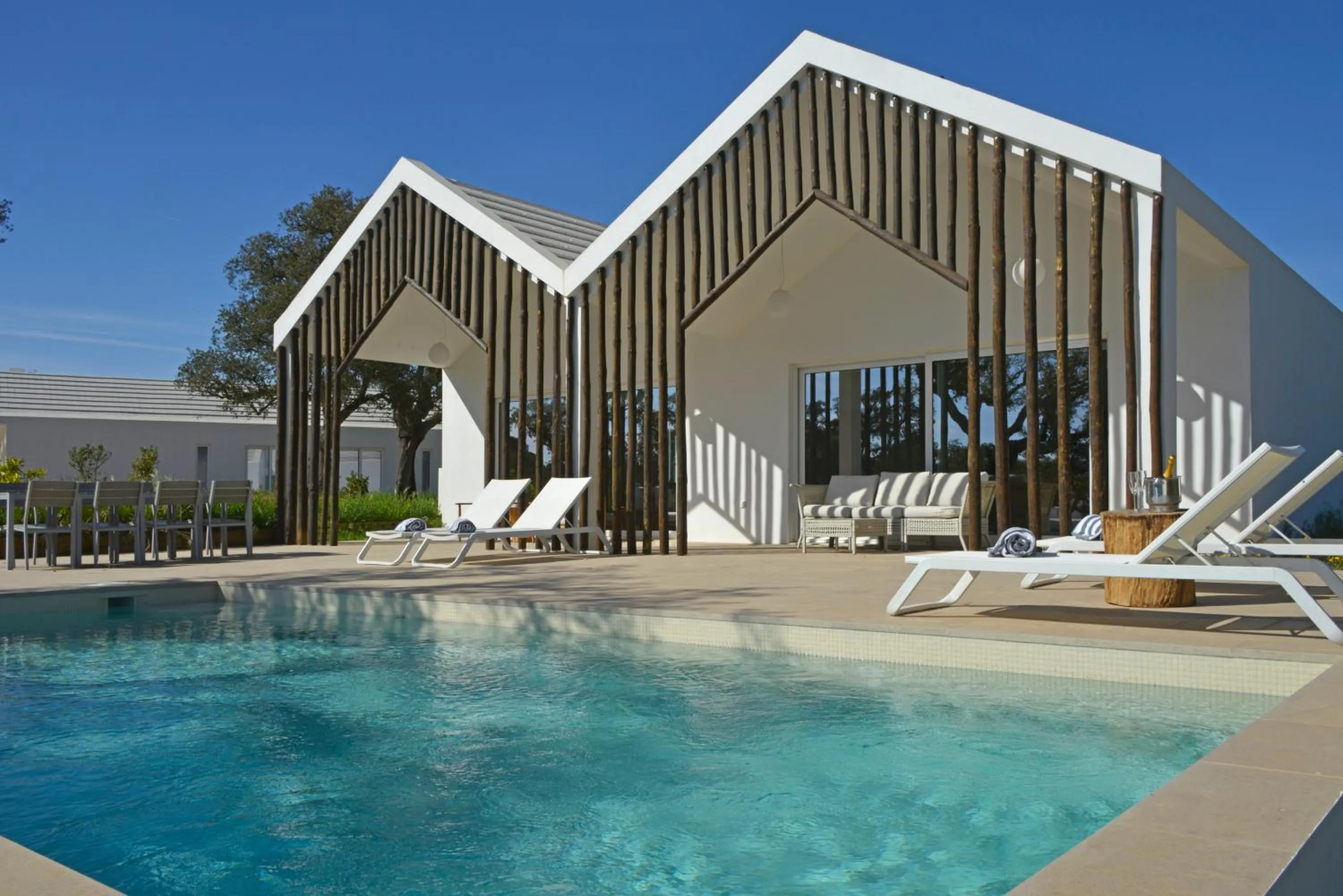 Swimming pool in Sobreiras Alentejo Country Hotel - by Unlock Hotels