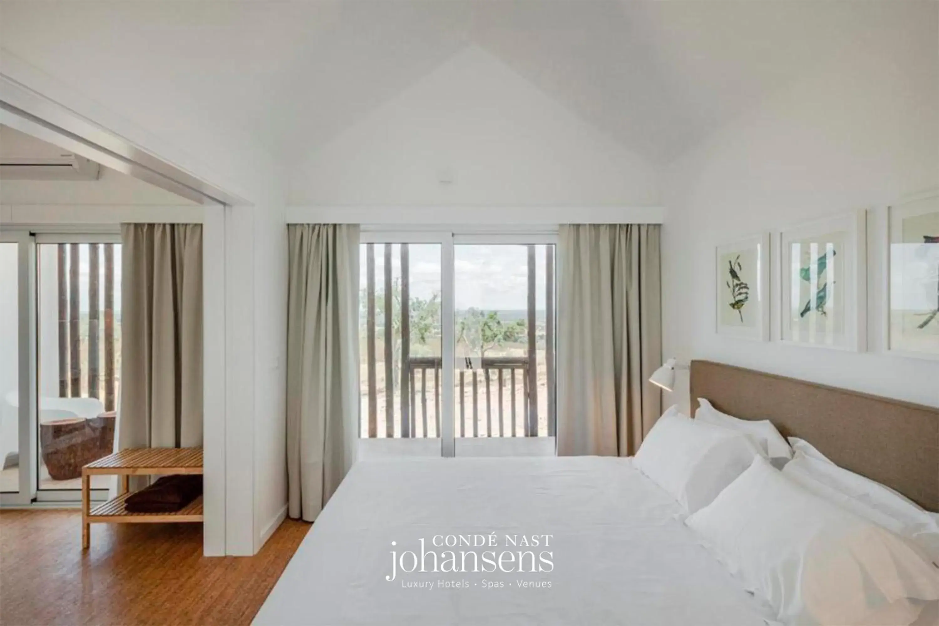 Suite with Terrace in Sobreiras Alentejo Country Hotel - by Unlock Hotels Suite with Terrace in Sobreiras Alentejo Country Hotel - by Unlock Hotels