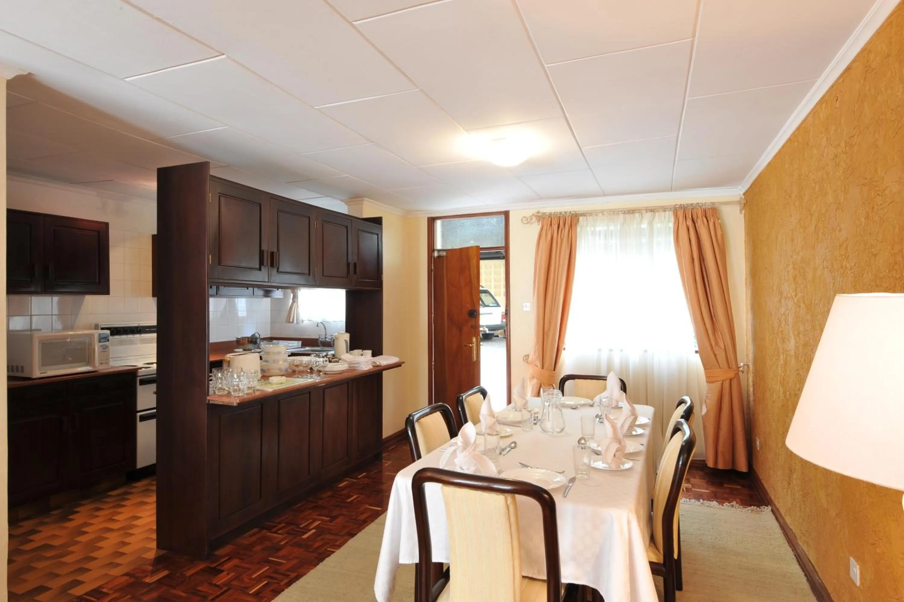 Dining area in Mimosa Court Apartments