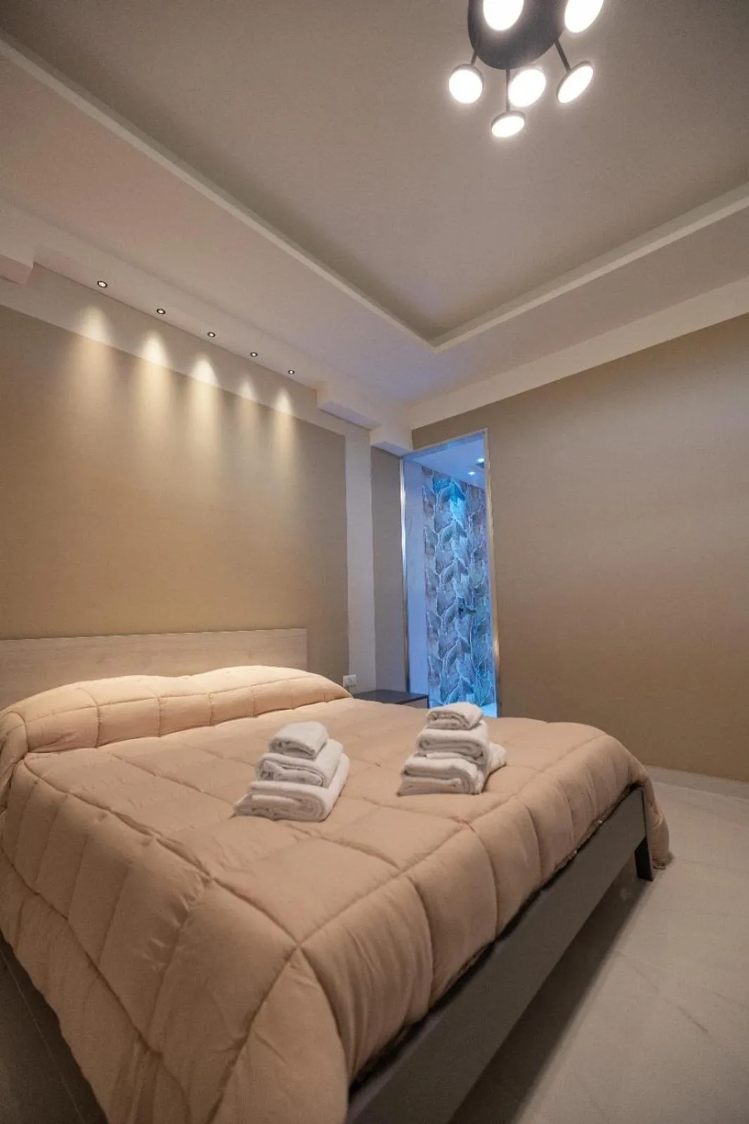 Bedroom, Bed in Luxury Rooms