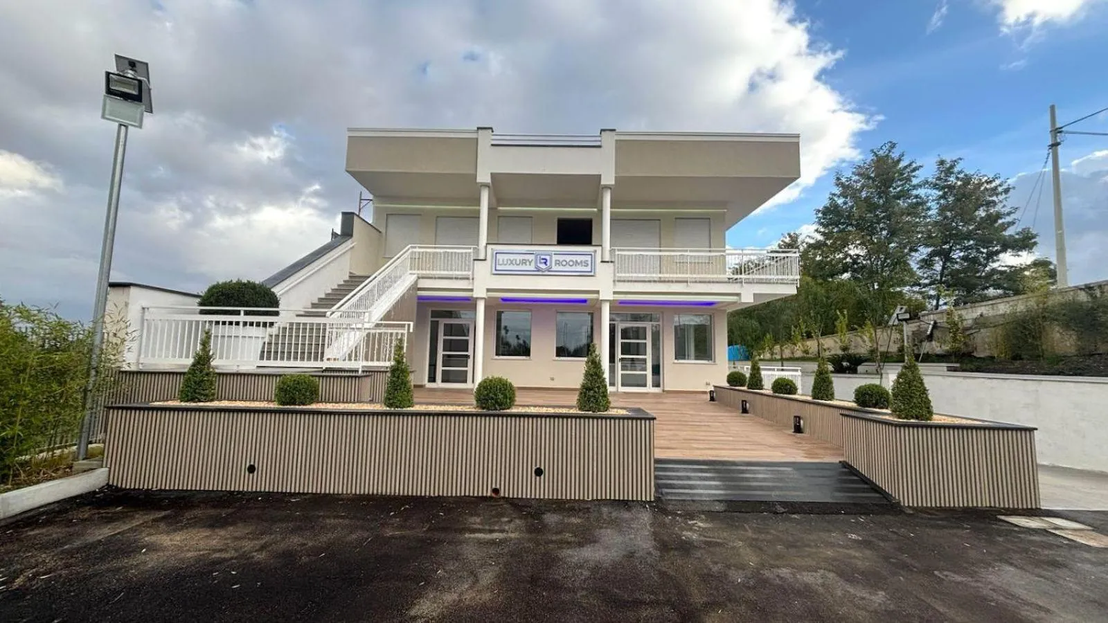 Property building in Luxury Rooms