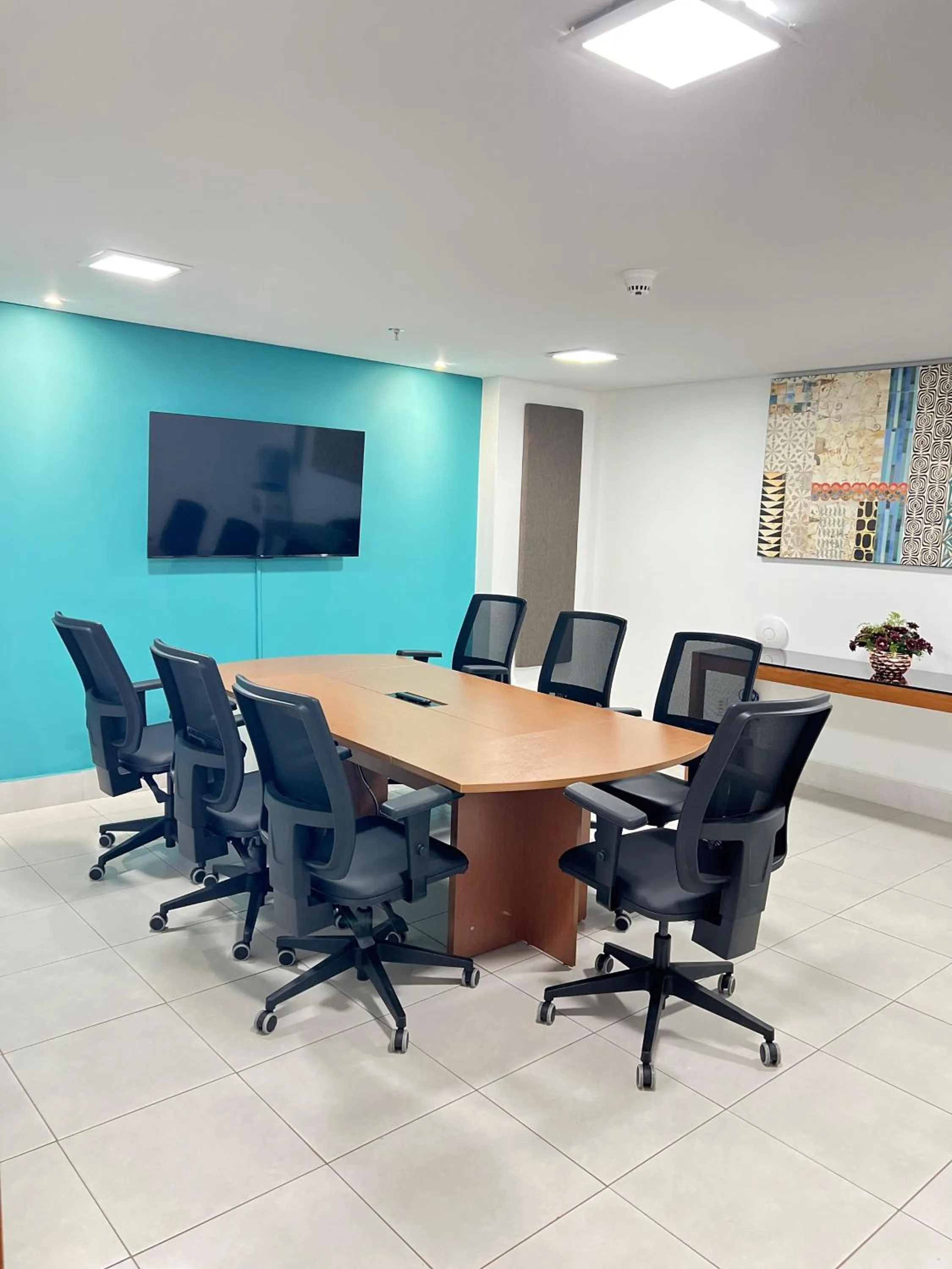 Meeting/conference room in Mega Moda Goiania Hotel
