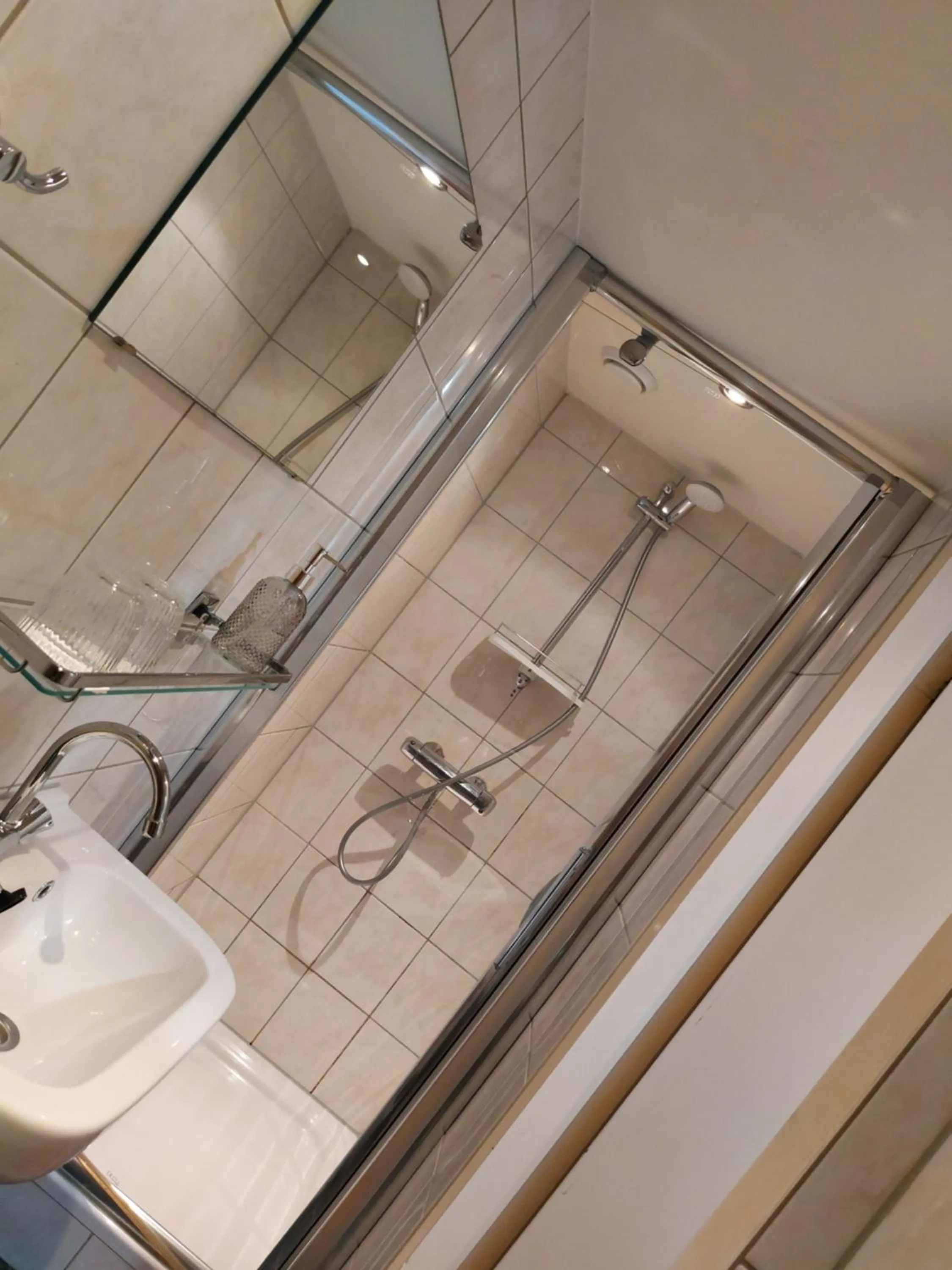 Bathroom in Prins Appartementen