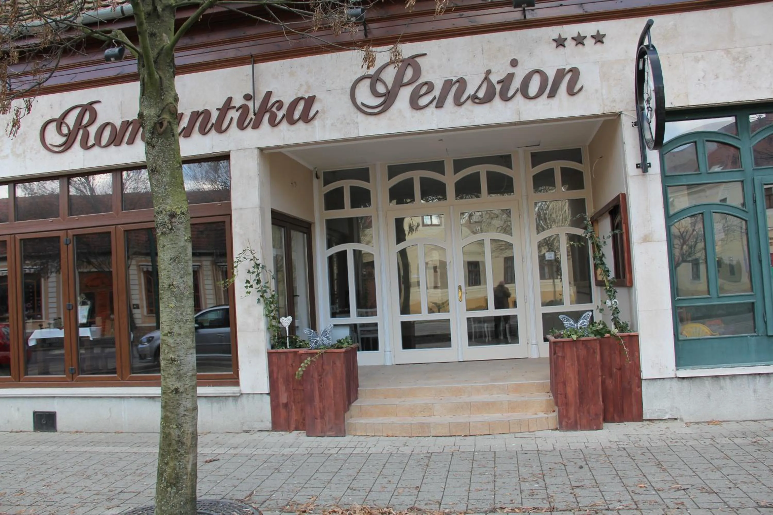 Facade/entrance in Guest House Romantika Panzio