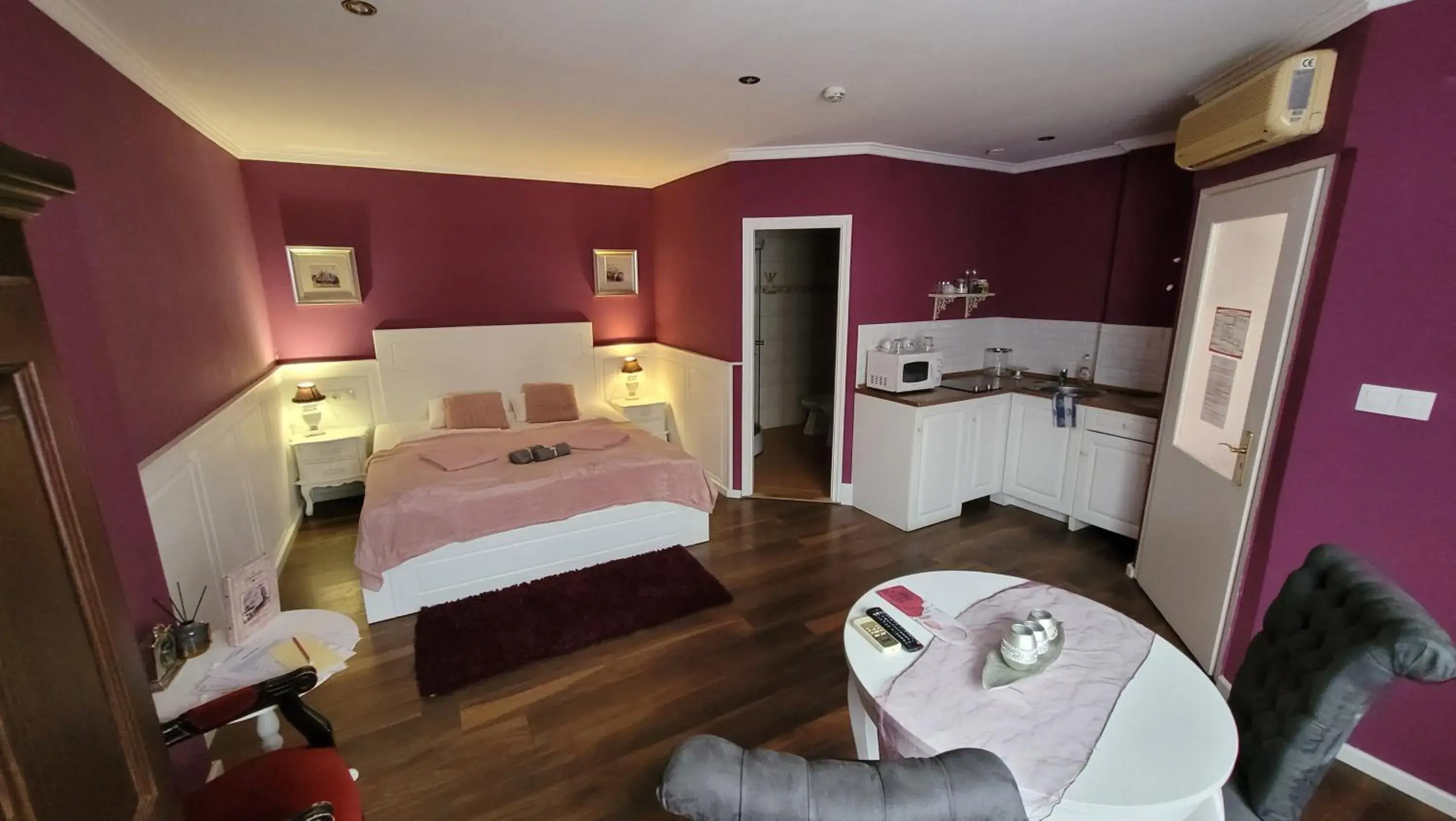 Deluxe Double Studio in Guest House Romantika Panzio Deluxe Double Studio in Guest House Romantika Panzio