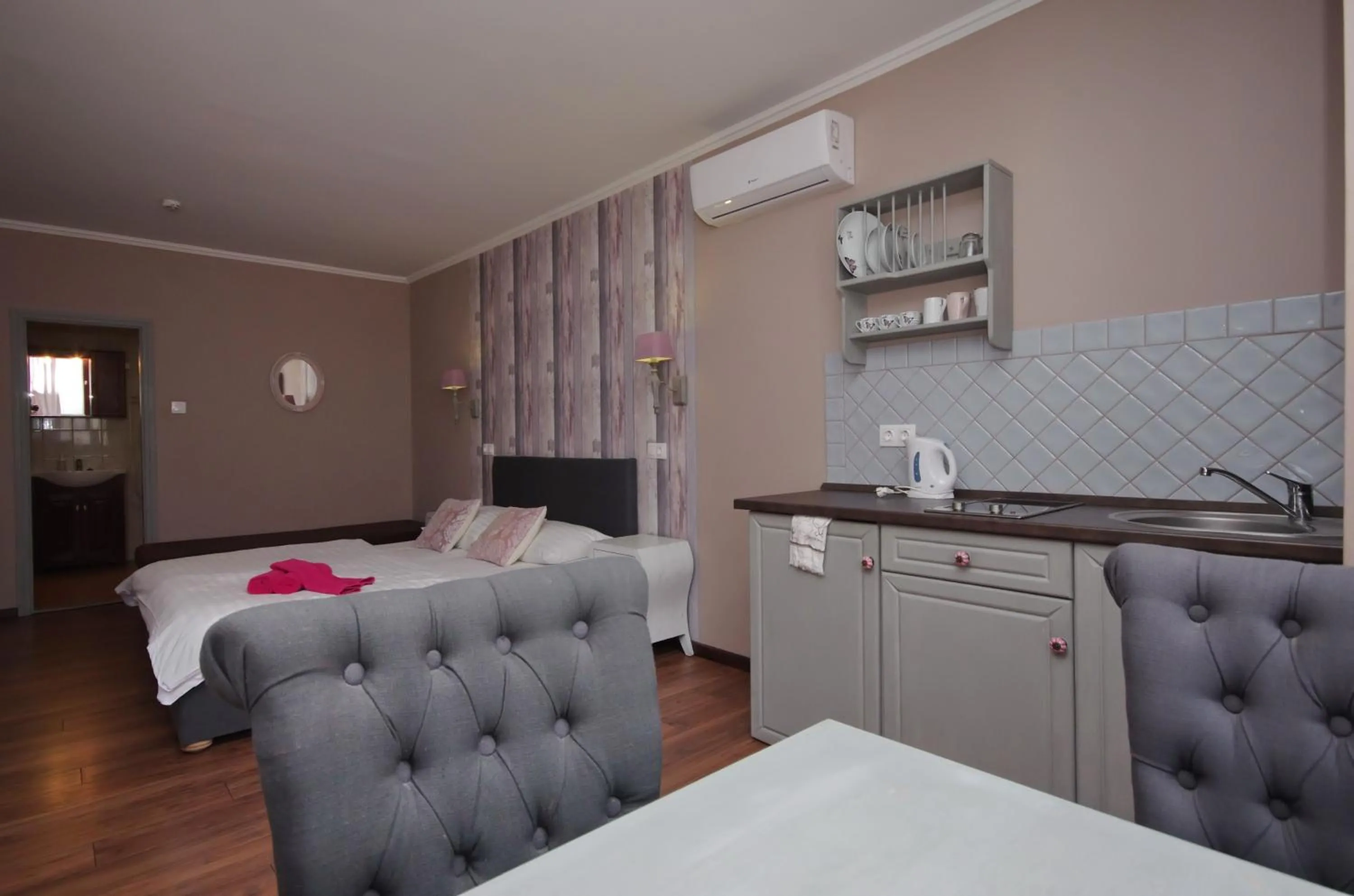 Kitchen or kitchenette, Bed in Guest House Romantika Panzio