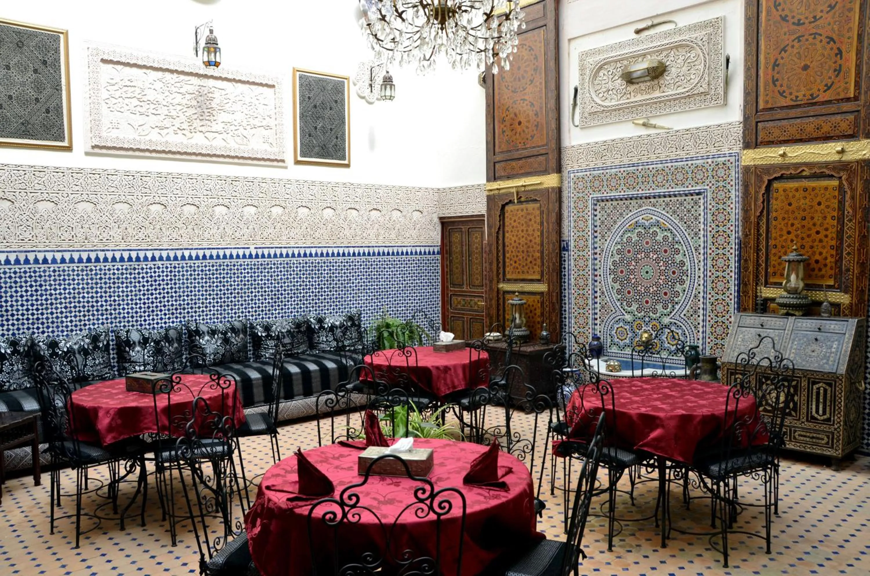 Patio in Riad Dar Tahri & SPA