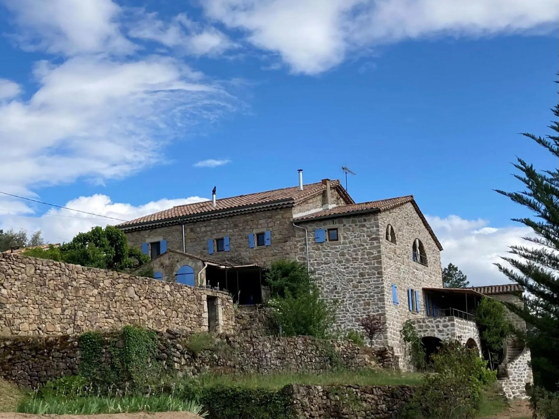 Property building in Mas de la Giralde - Gites