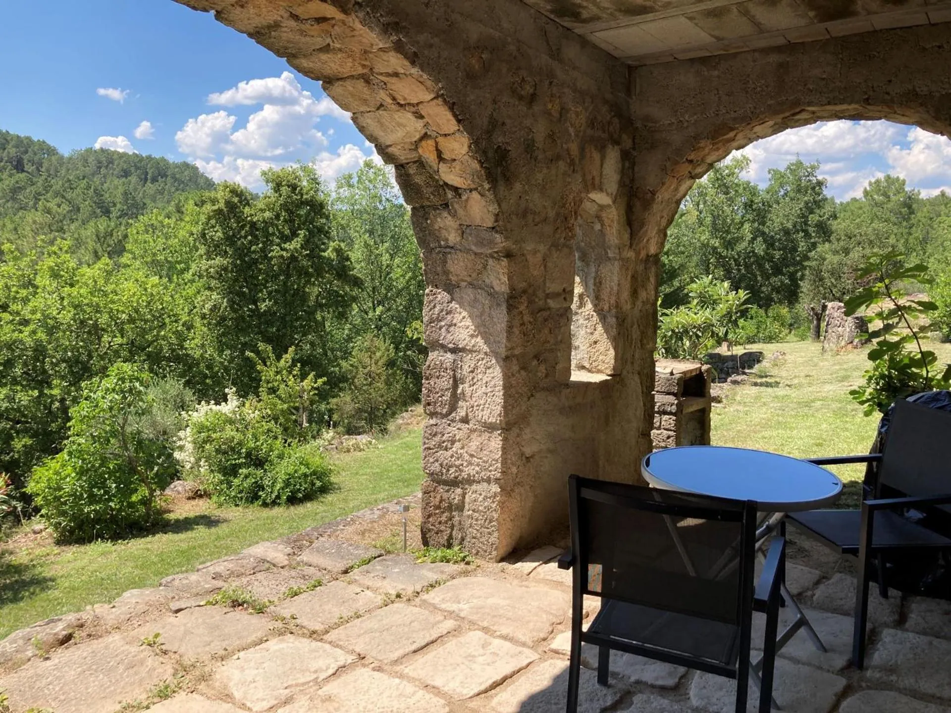 Natural landscape in Mas de la Giralde - Gites