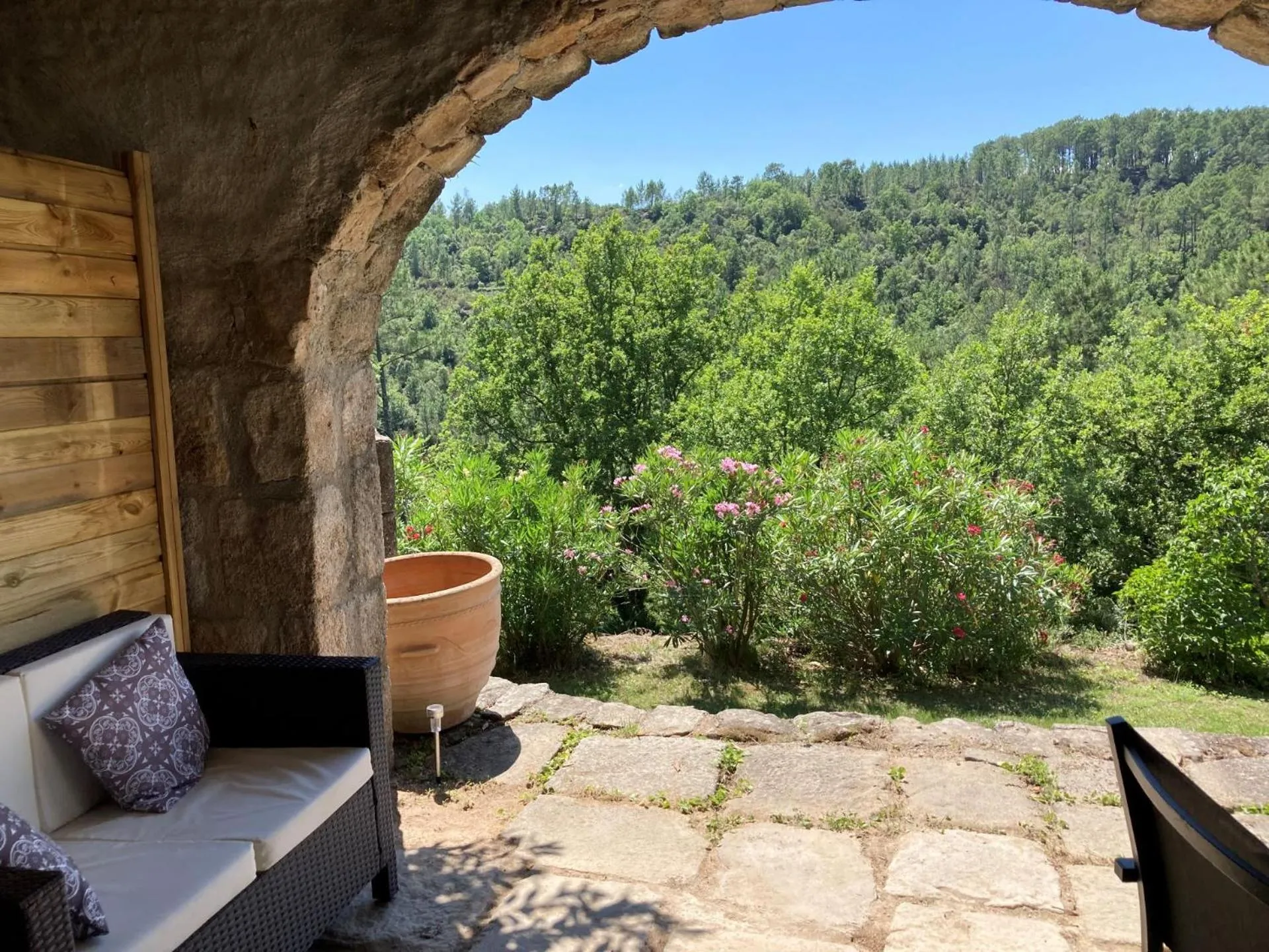 Patio in Mas de la Giralde - Gites
