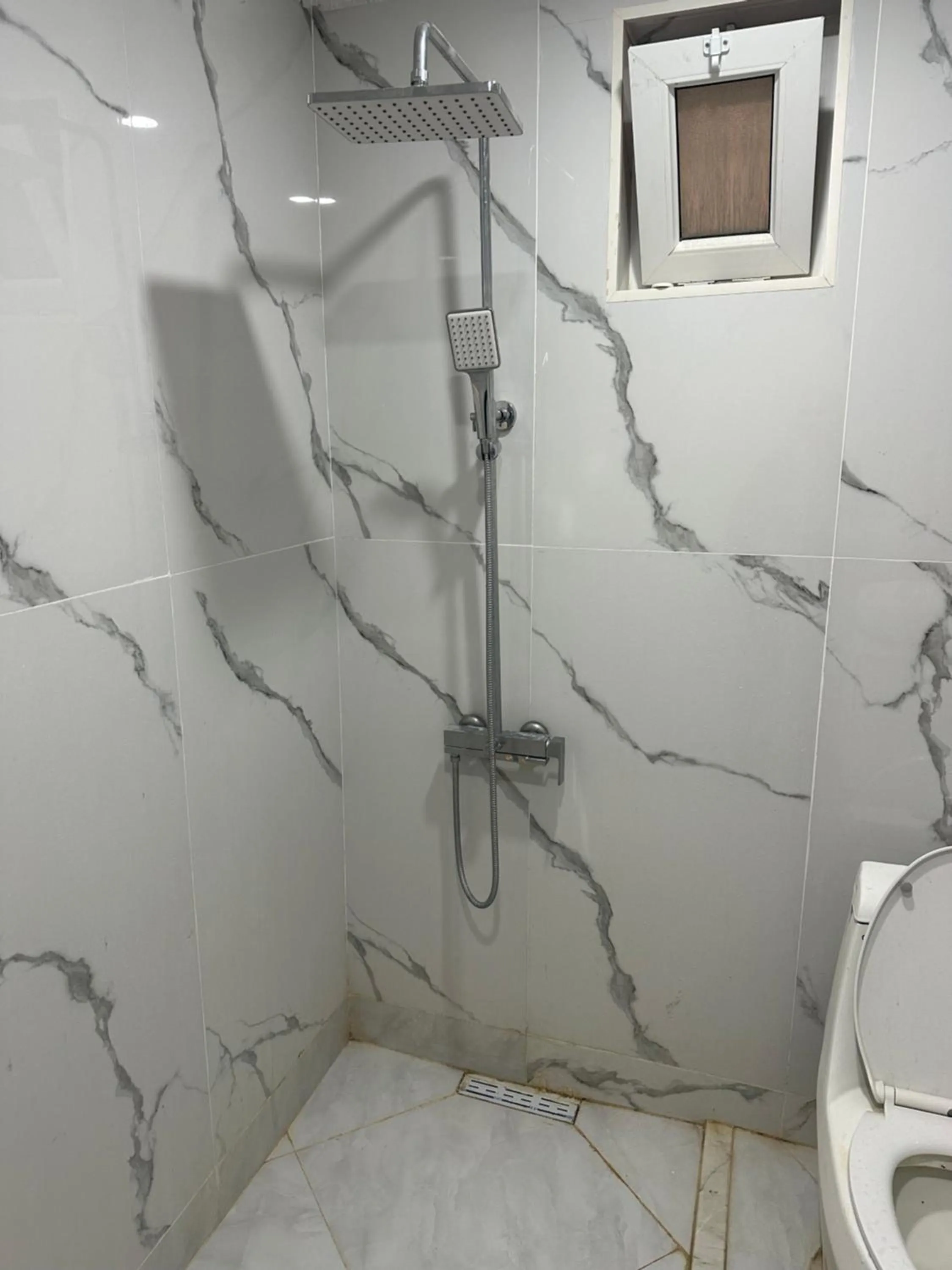 Bathroom in Rova Hostel