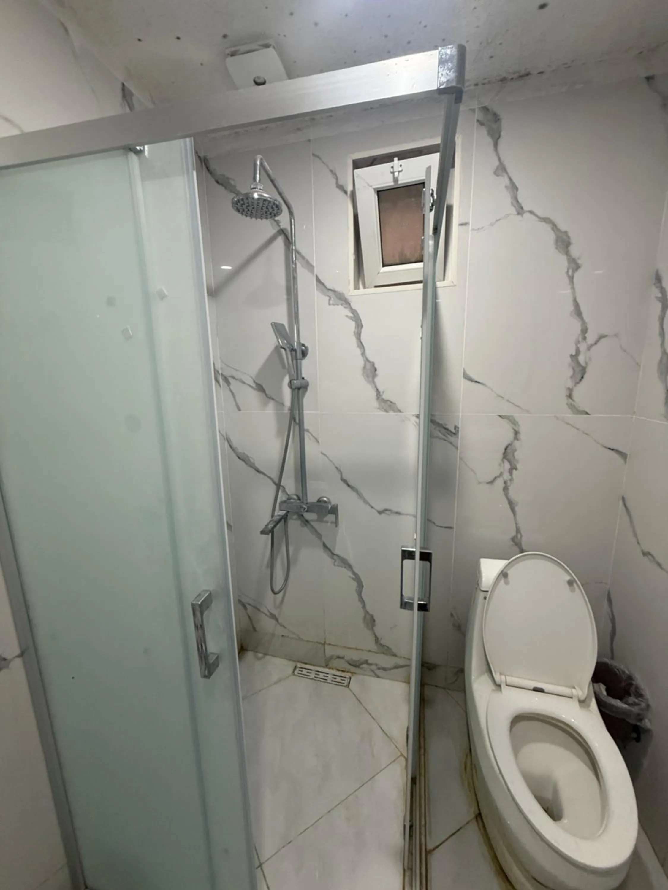 Bathroom in Rova Hostel