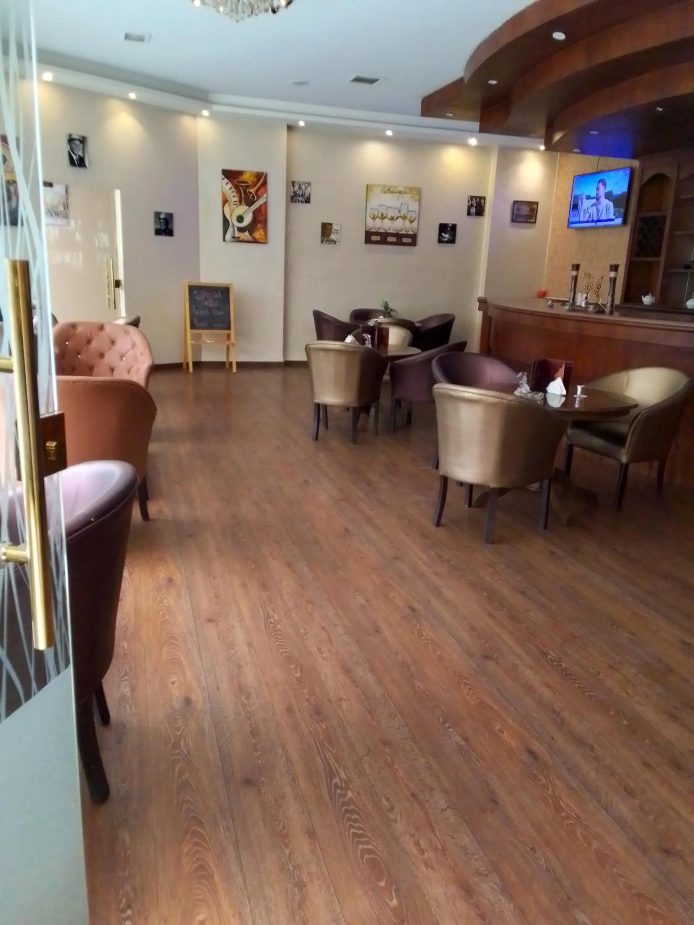 Lounge or bar in The Signature Hotel Amman