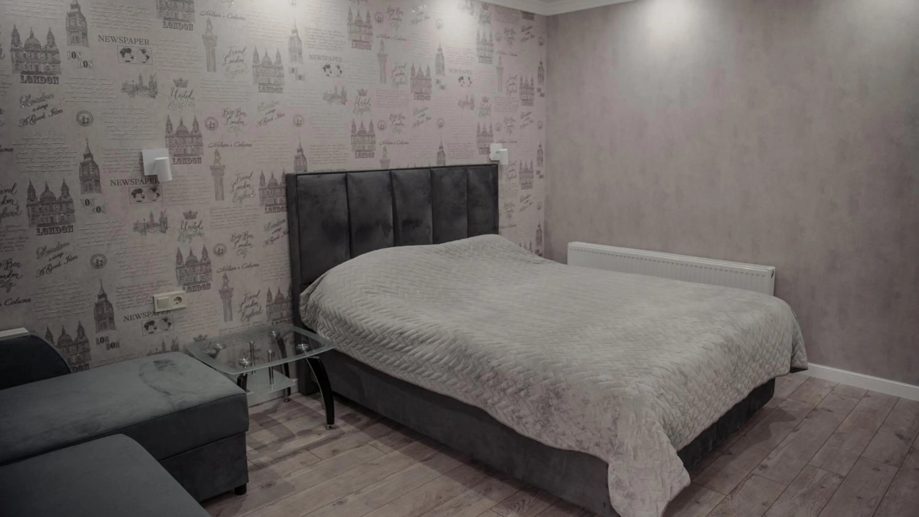 Bed in Hotel Kalyan & Spa