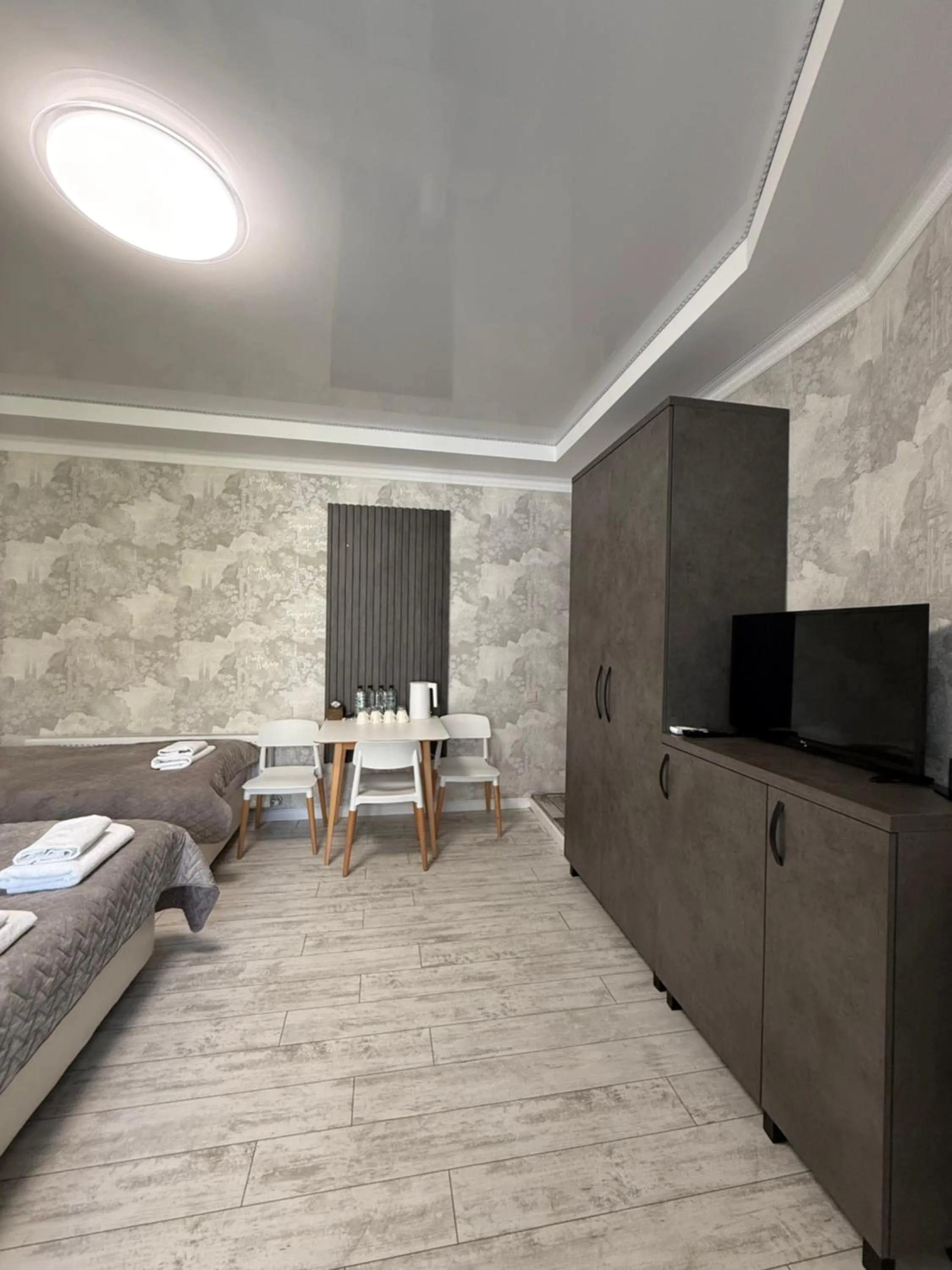 Photo of the whole room, Bed in Hotel Kalyan & Spa