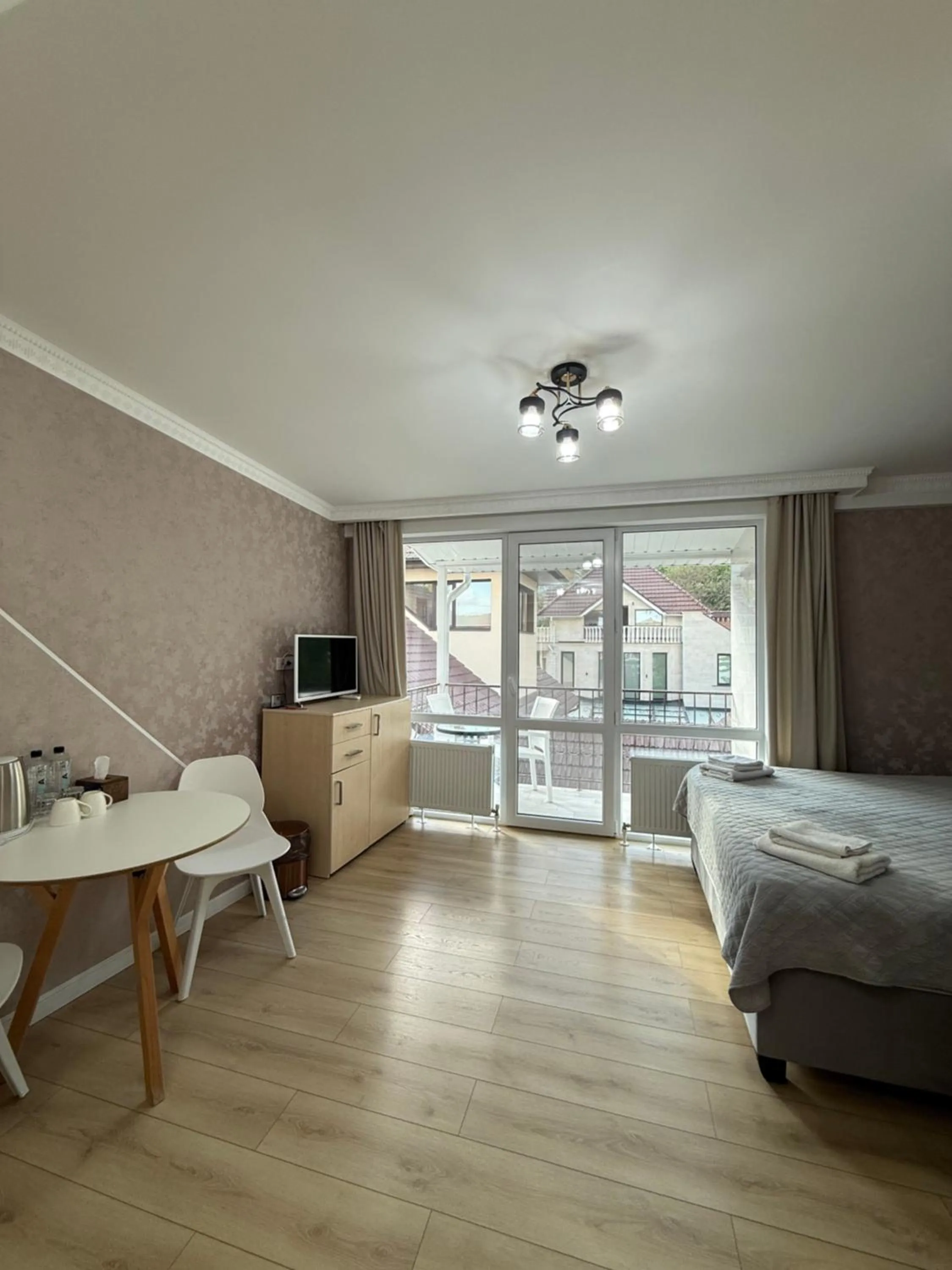 Photo of the whole room, Bed in Hotel Kalyan & Spa