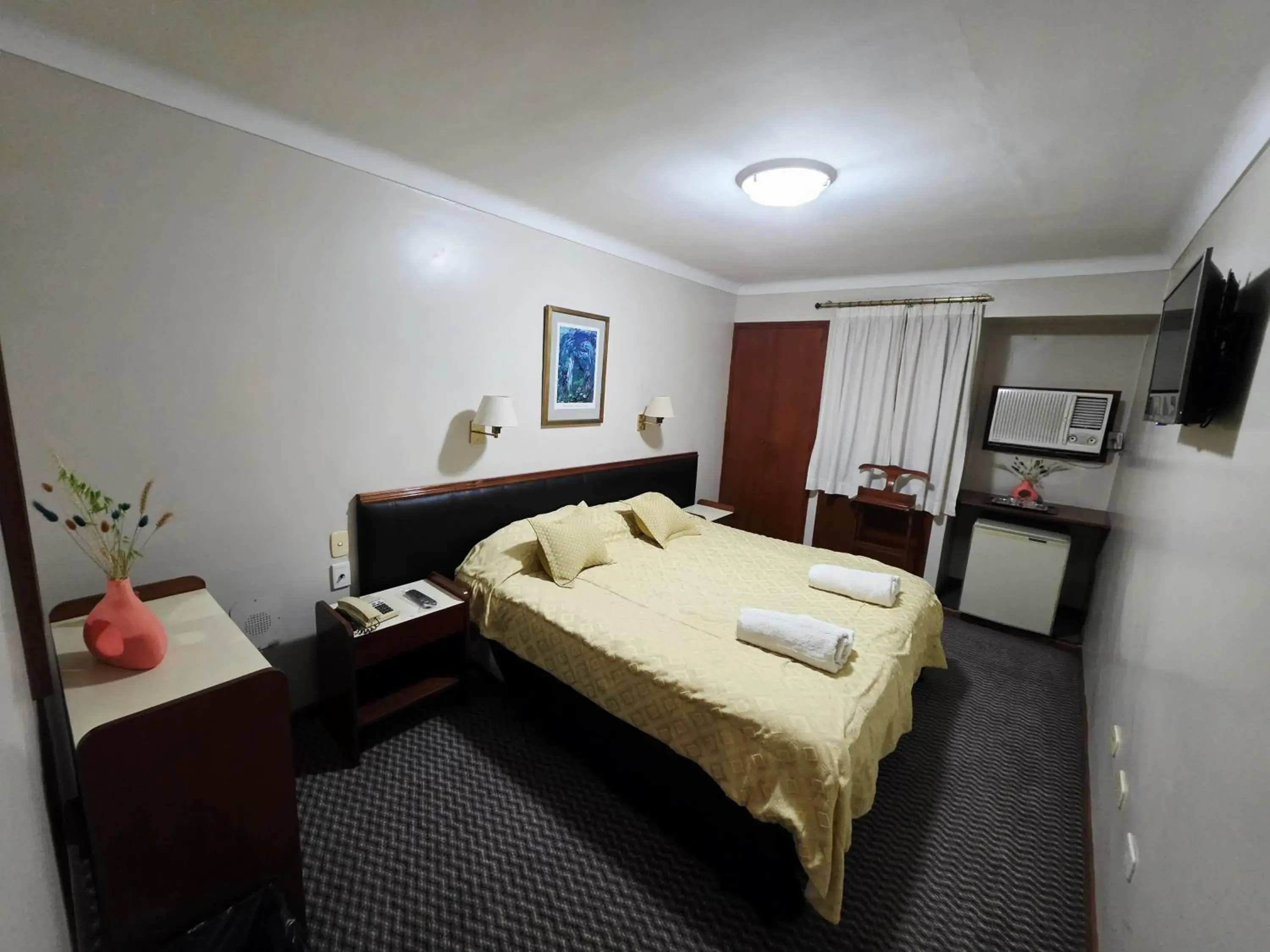 Double Room with Private Bathroom - single occupancy in Hotel Presidente Double Room with Private Bathroom - single occupancy in Hotel Presidente