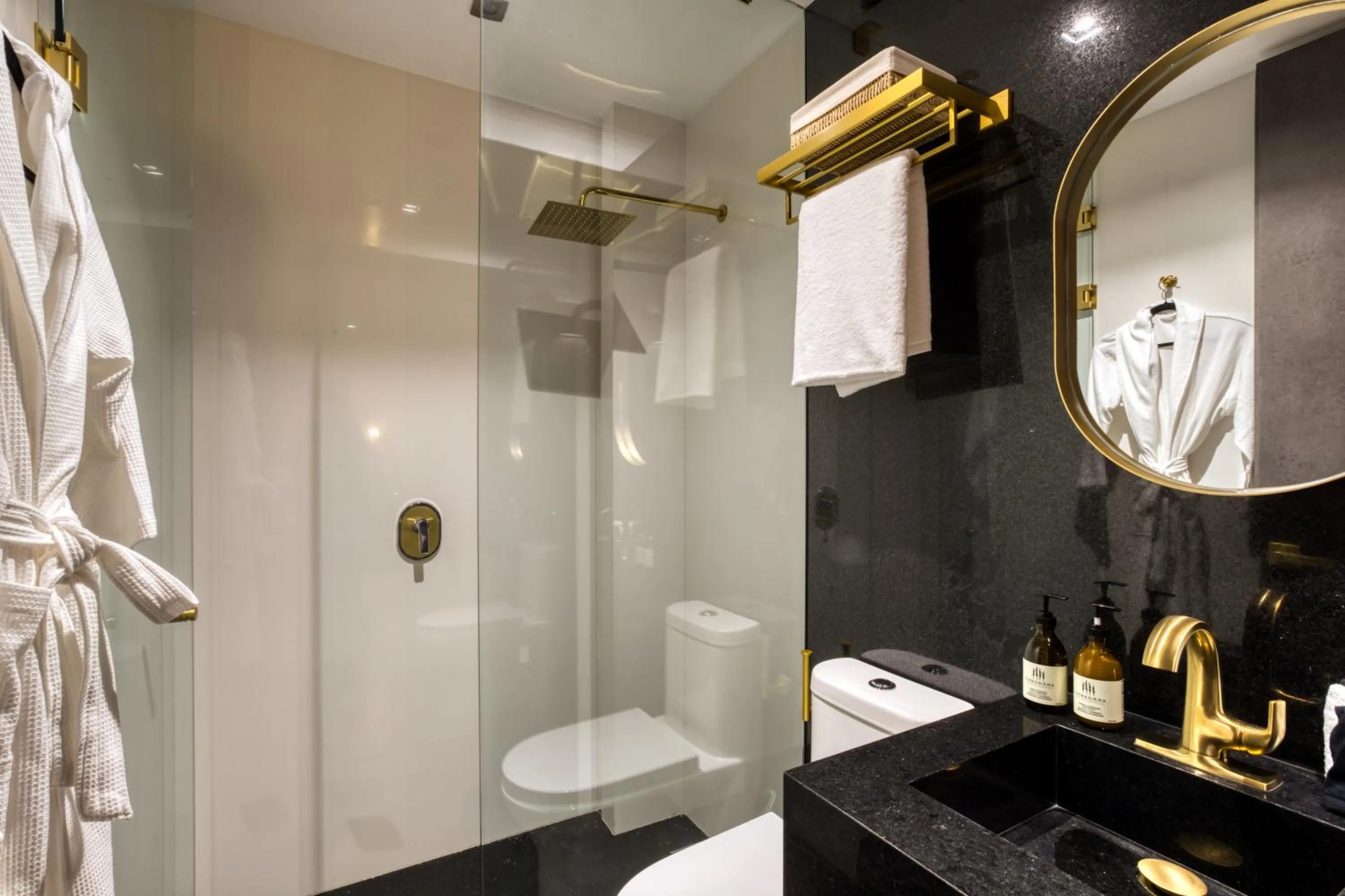 Toilet in El Alfonsa