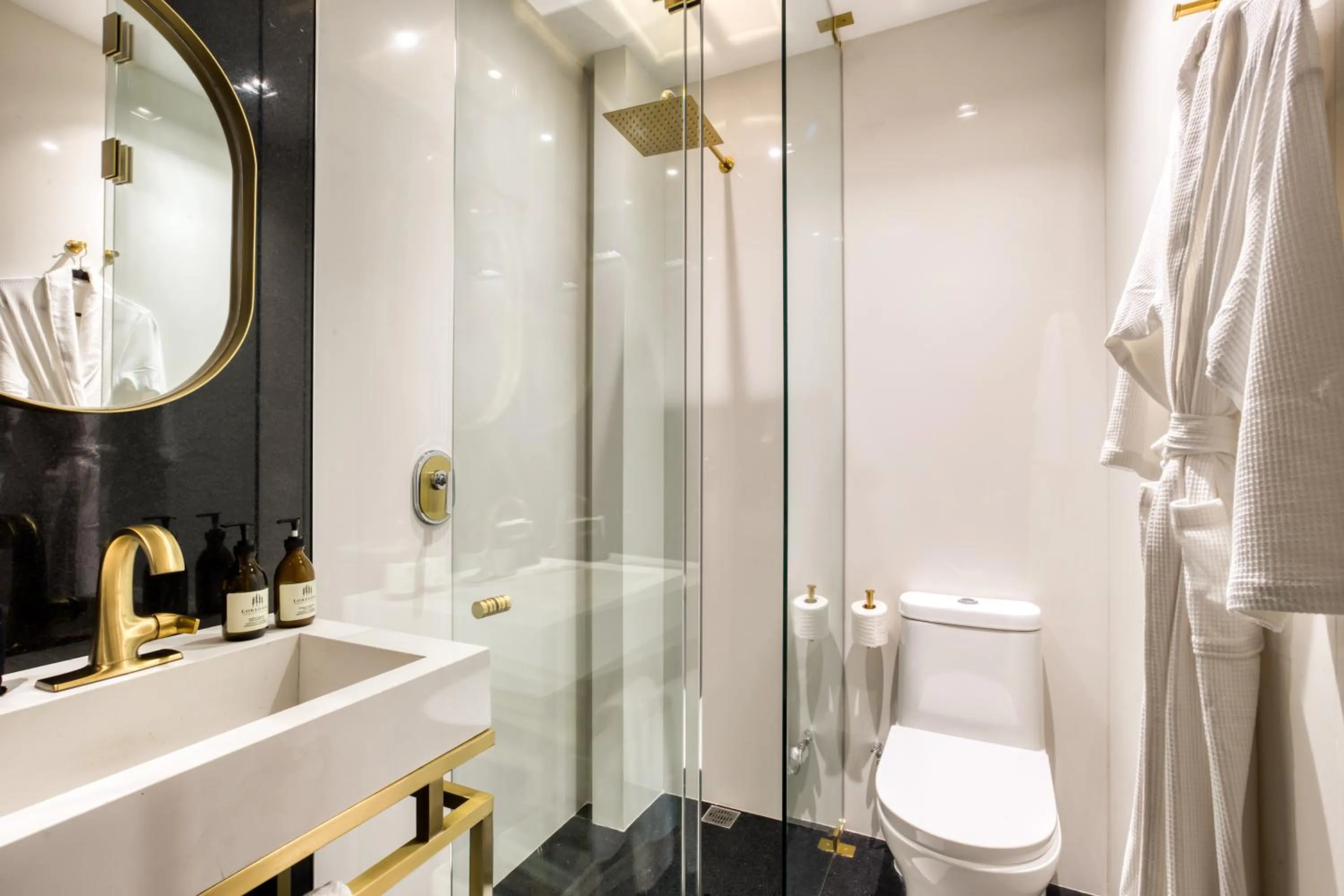 Toilet in El Alfonsa