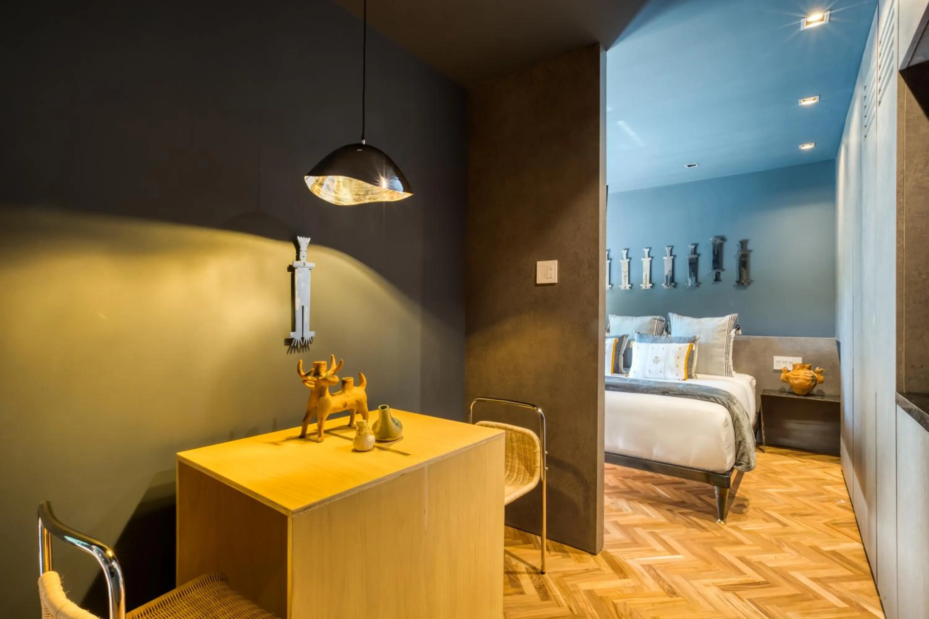 Dining area, Bed in El Alfonsa