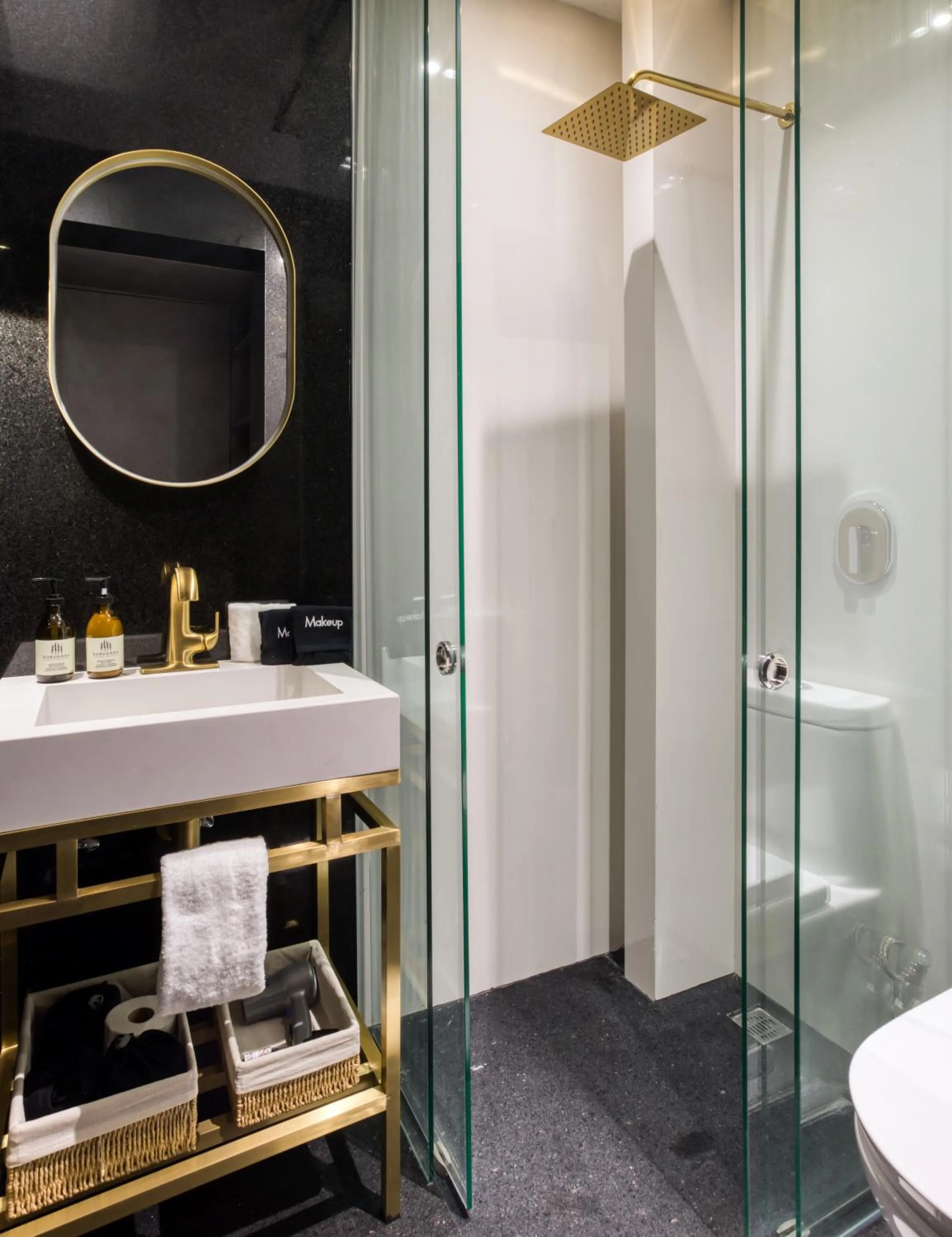 Toilet in El Alfonsa