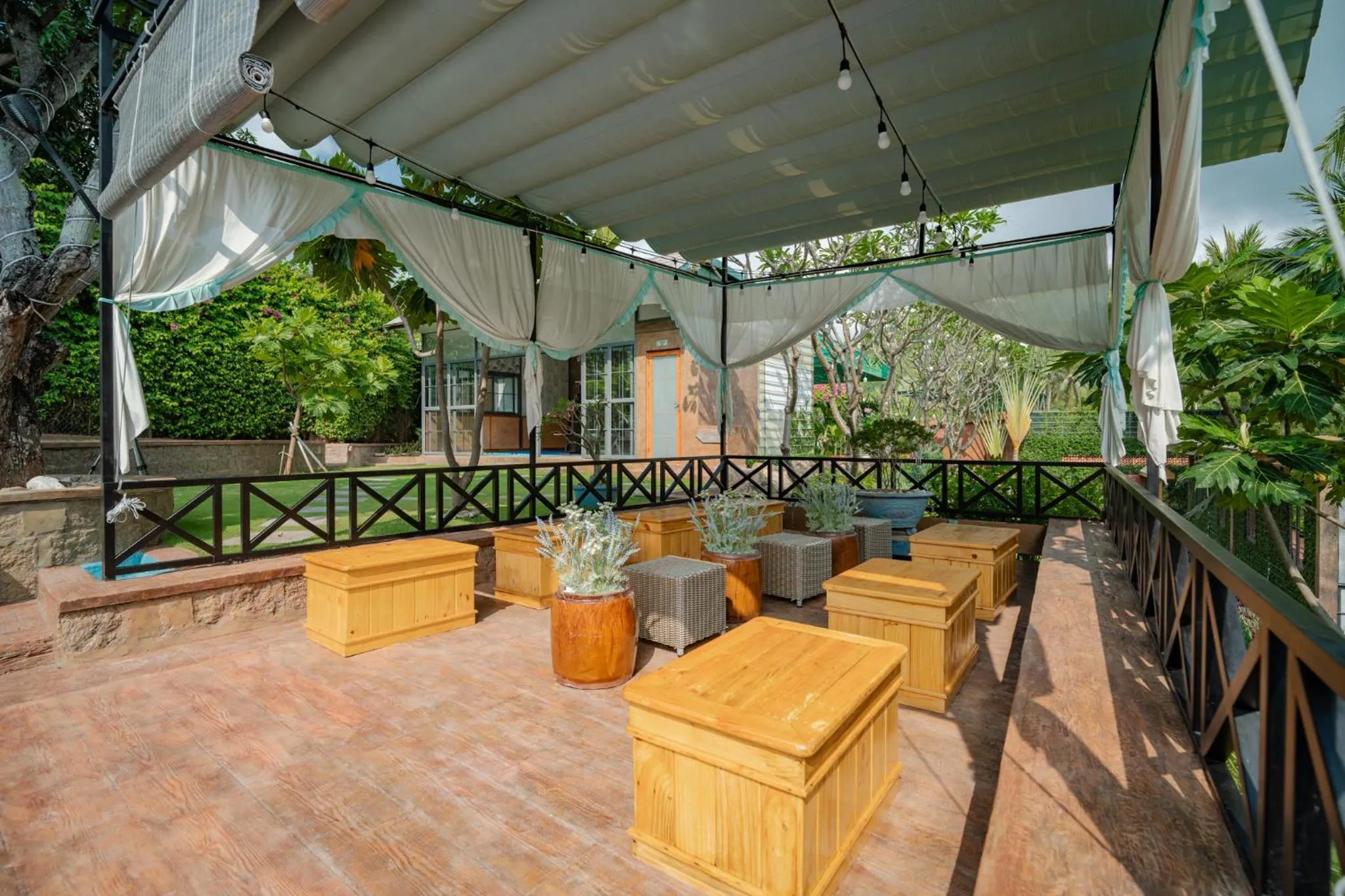 Seating area in Green Oasis Nha Trang Resort