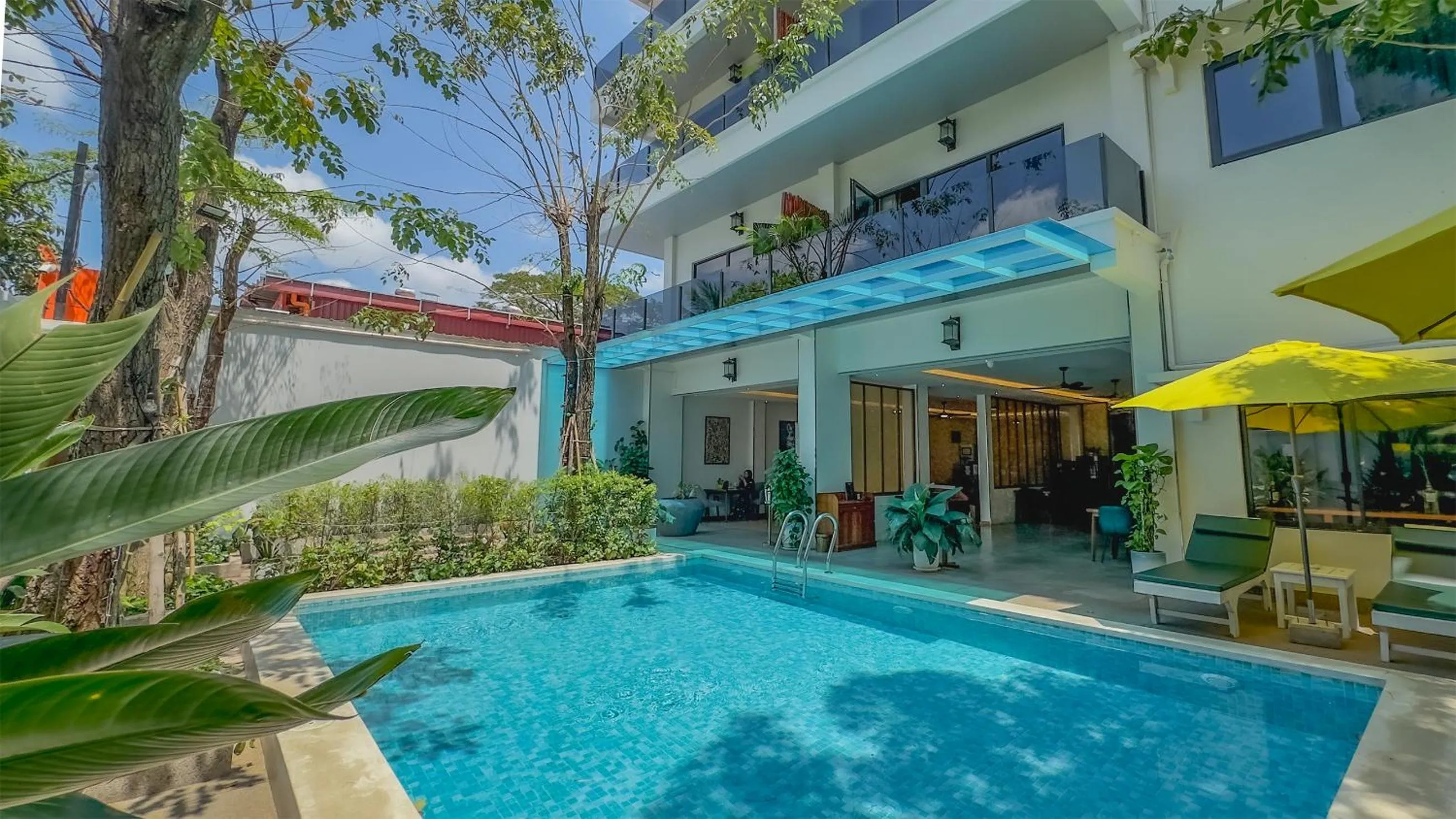 Property building in Smile Boutique Hotel by EHM