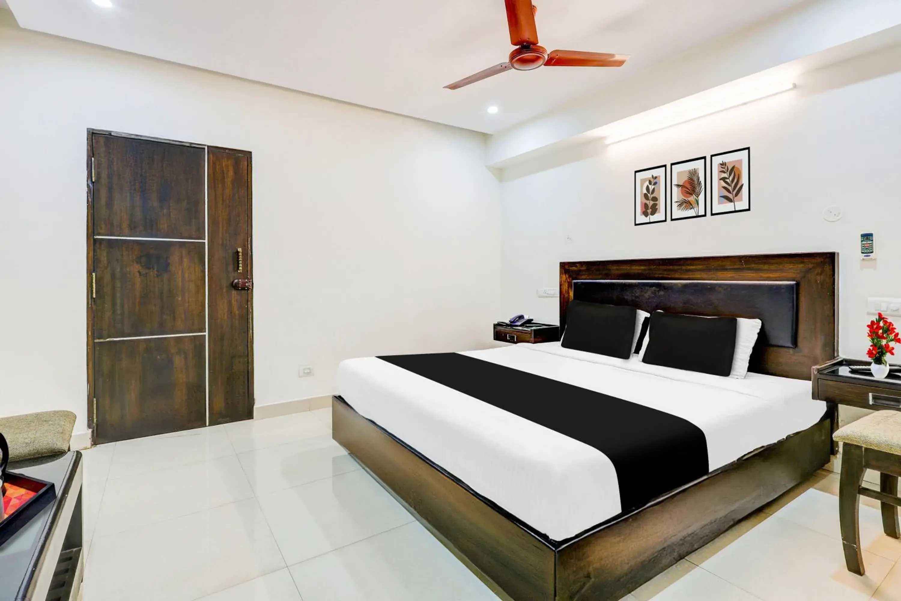 Standard Double Room - single occupancy in OYO Townhouse Gajuwaka Centre Standard Double Room - single occupancy in OYO Townhouse Gajuwaka Centre