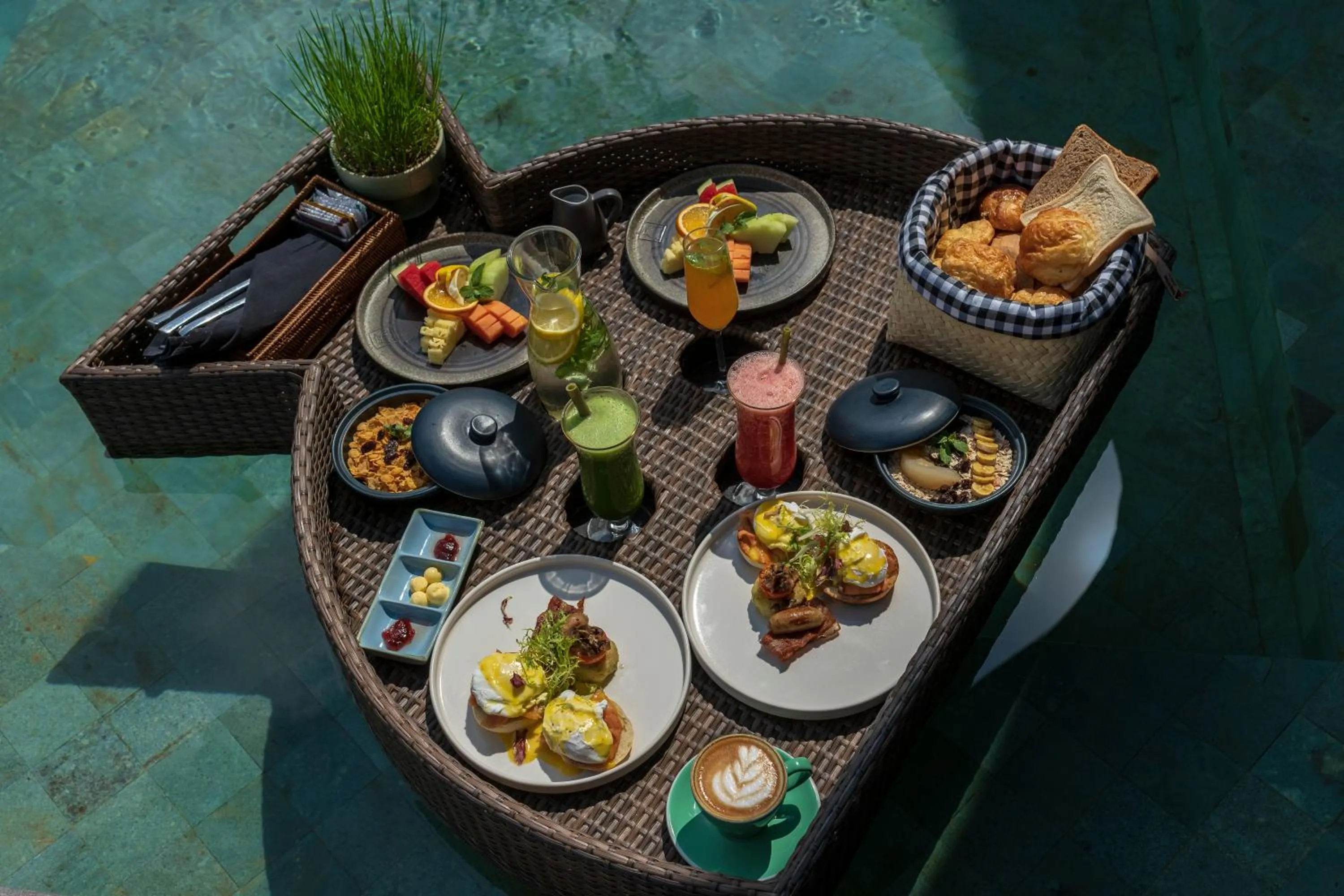 Food in The Wapa Lux Tent